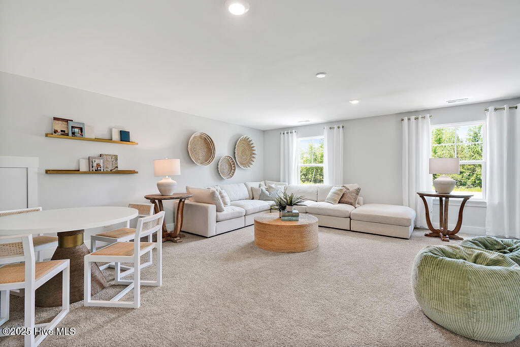 100532693 | Photo 22