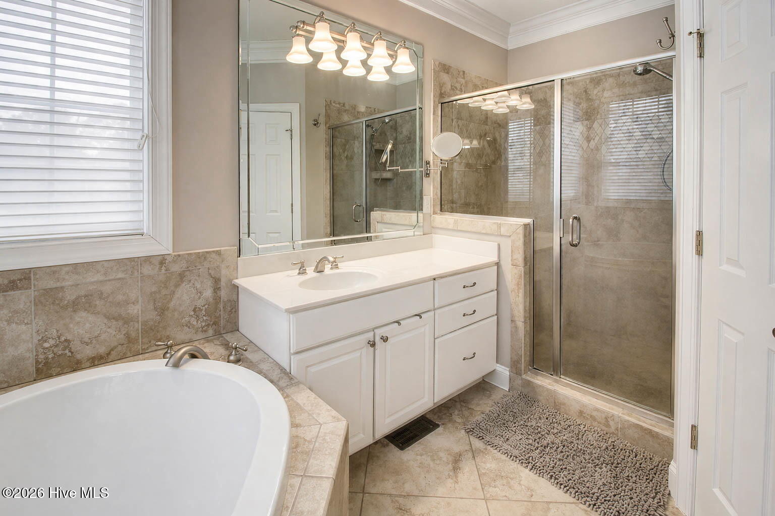 305 Holly Lane,Newport