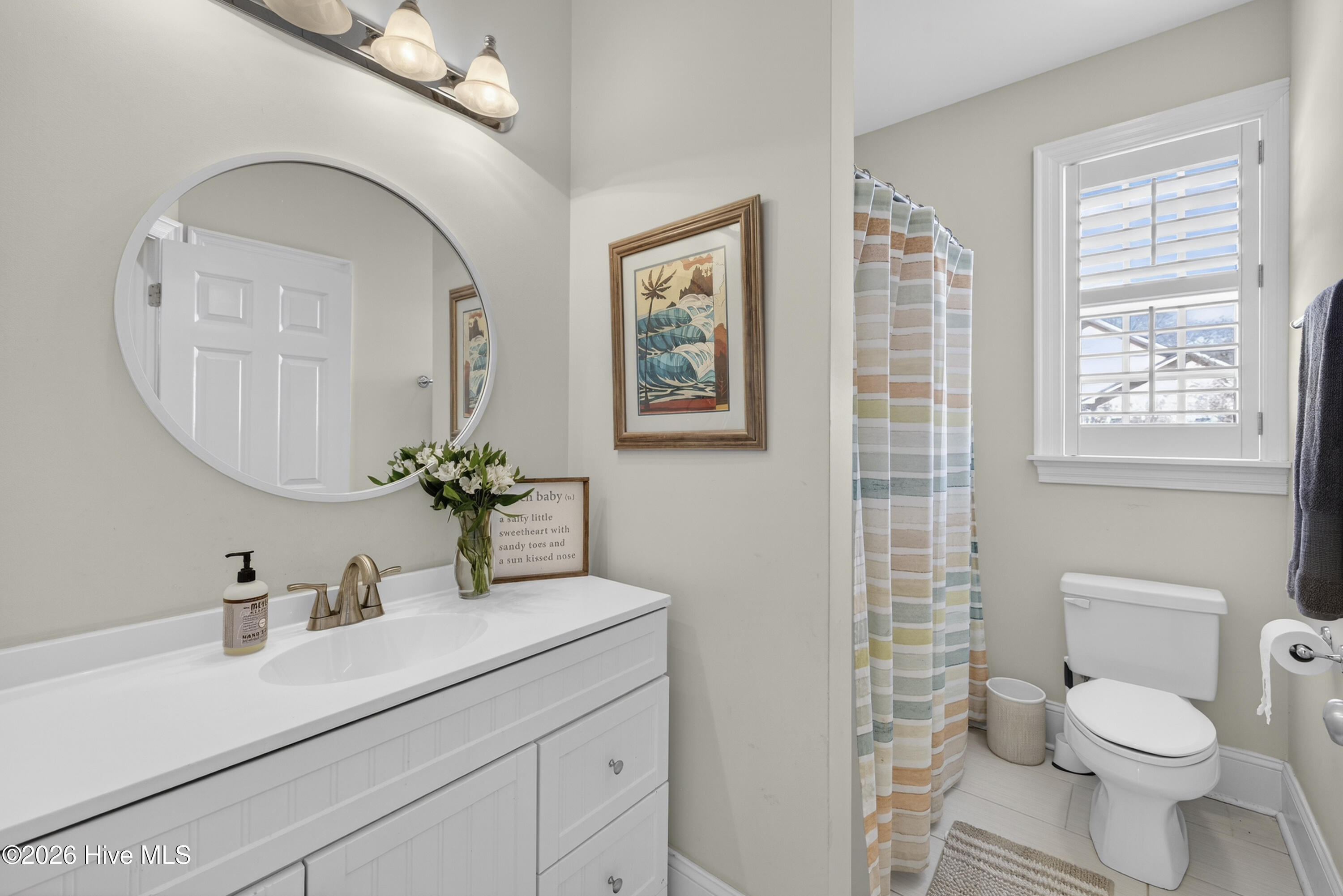 100564705 | Photo 31