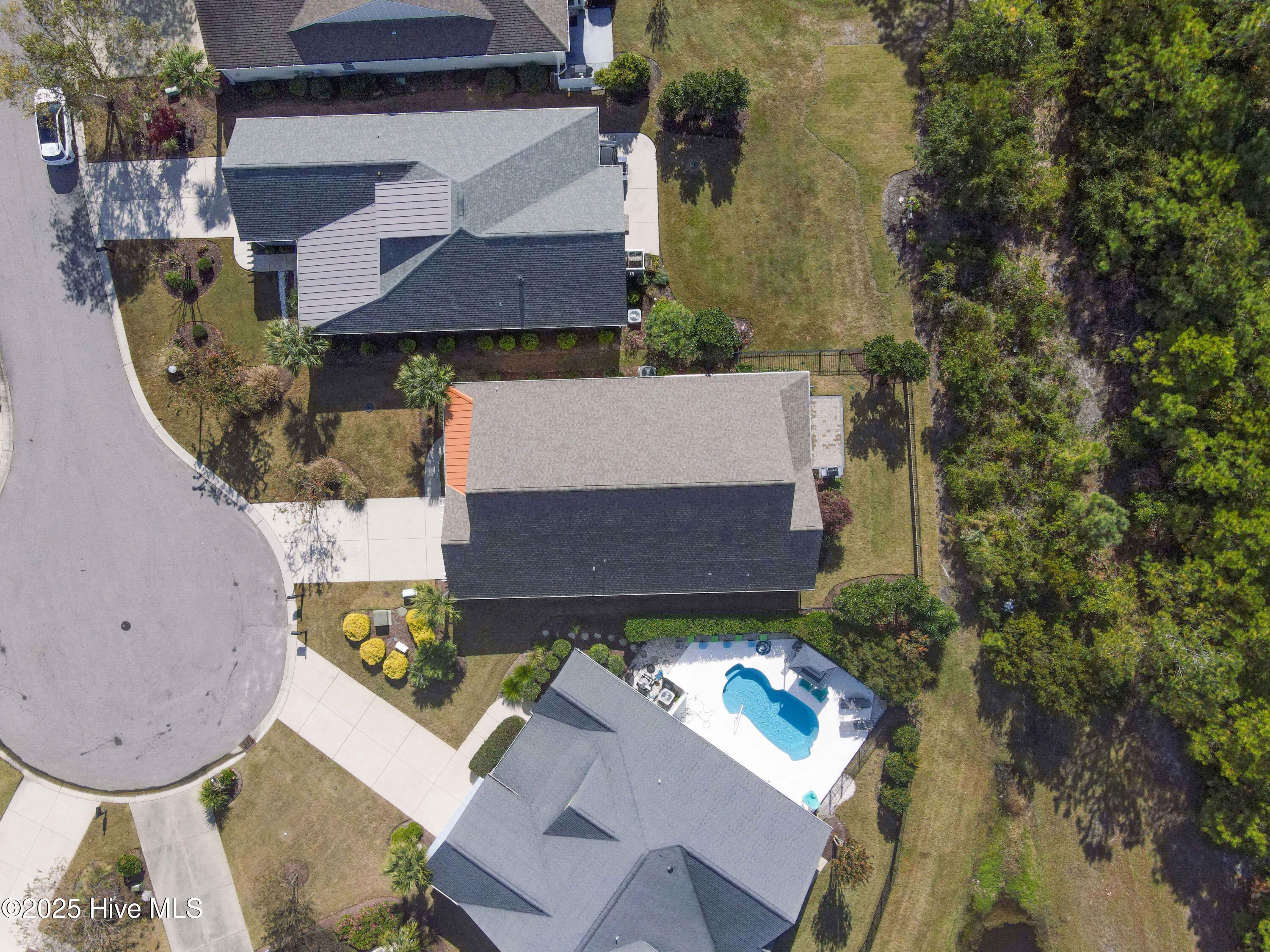 100539660 | Photo 69