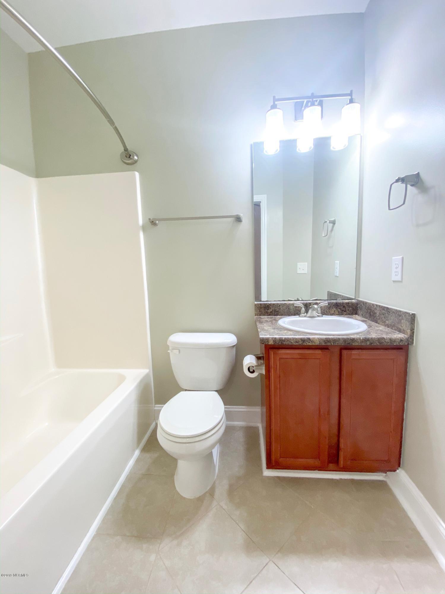 100552495 | Photo 10