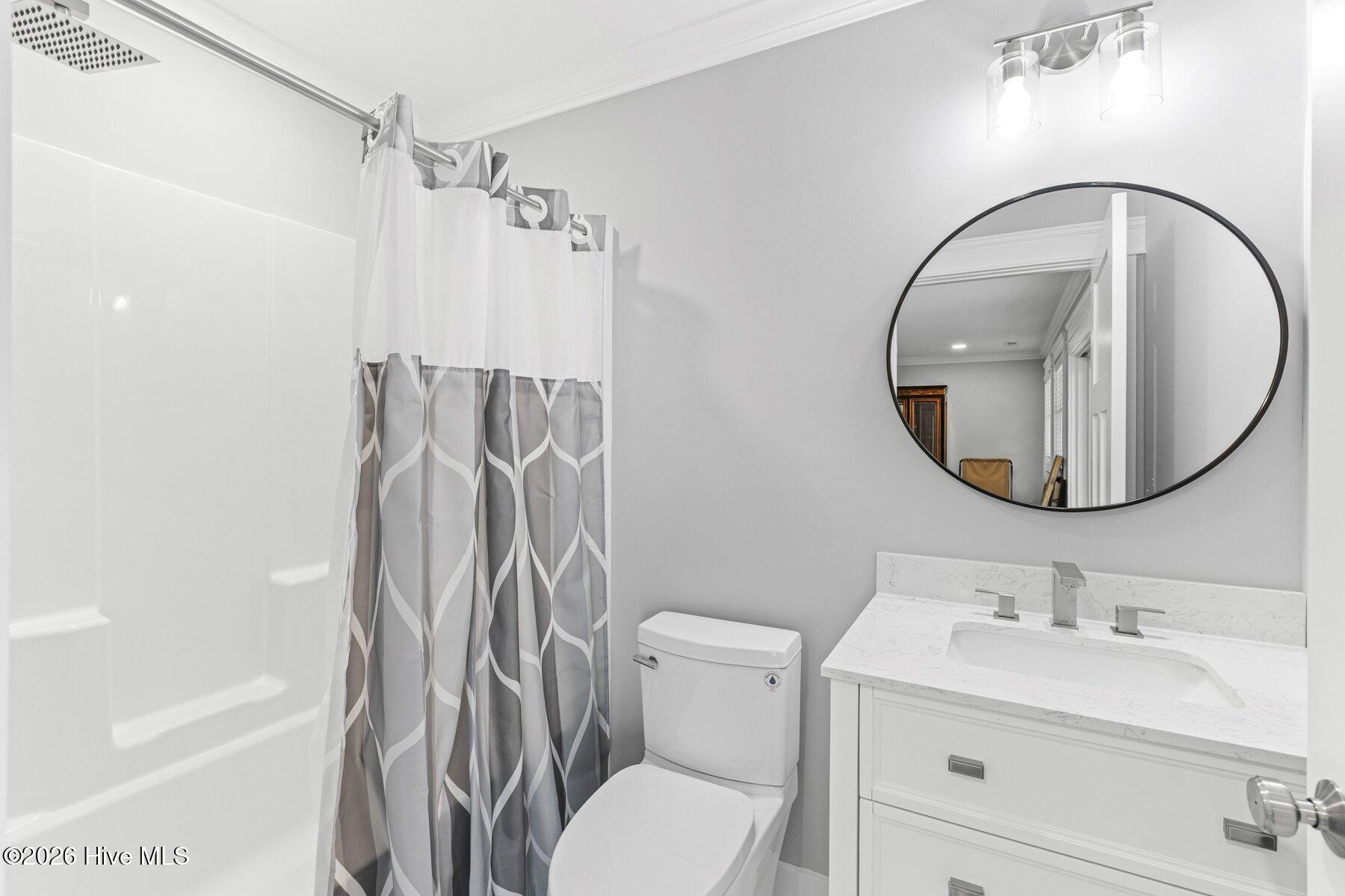 100558879 | Photo 24