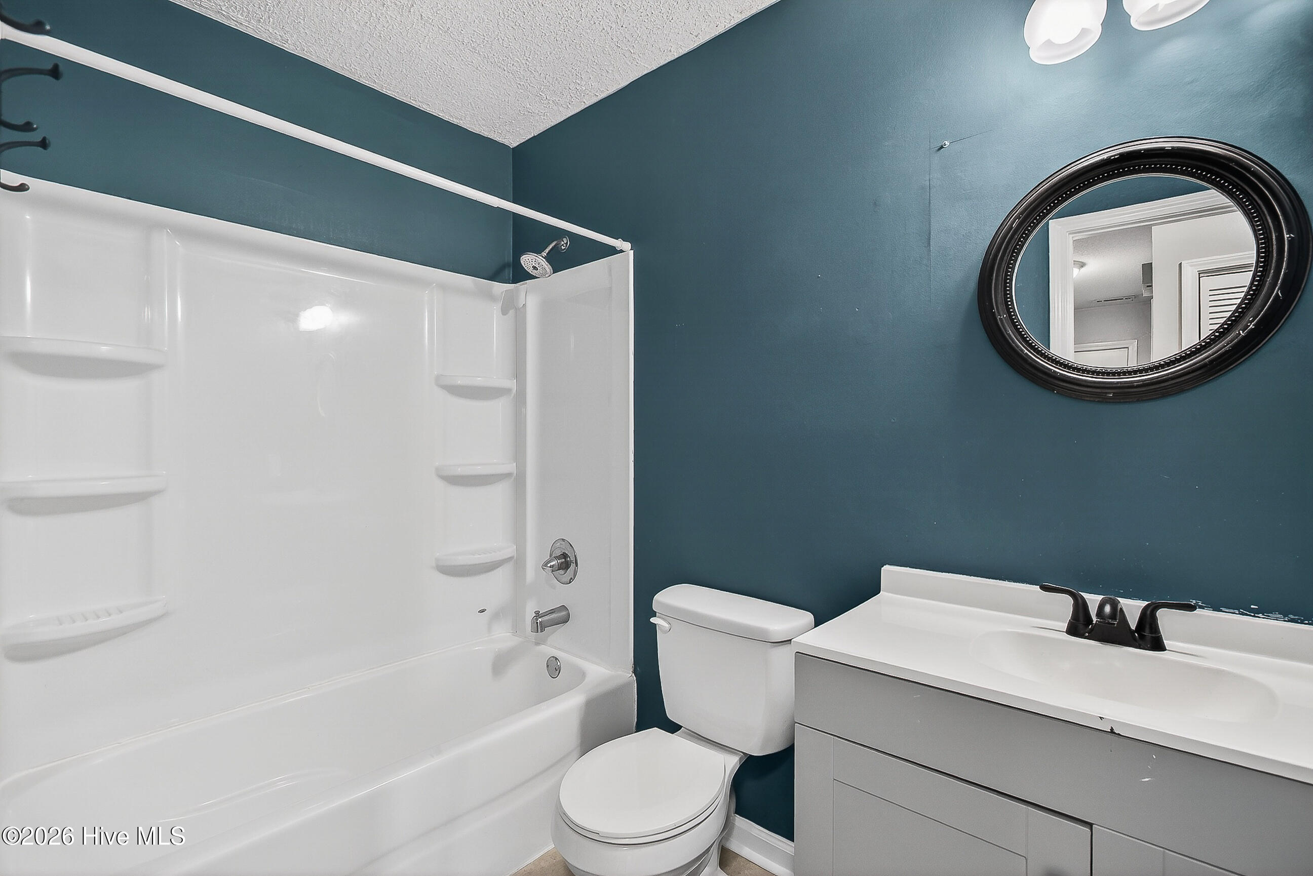 100570580 | Photo 21