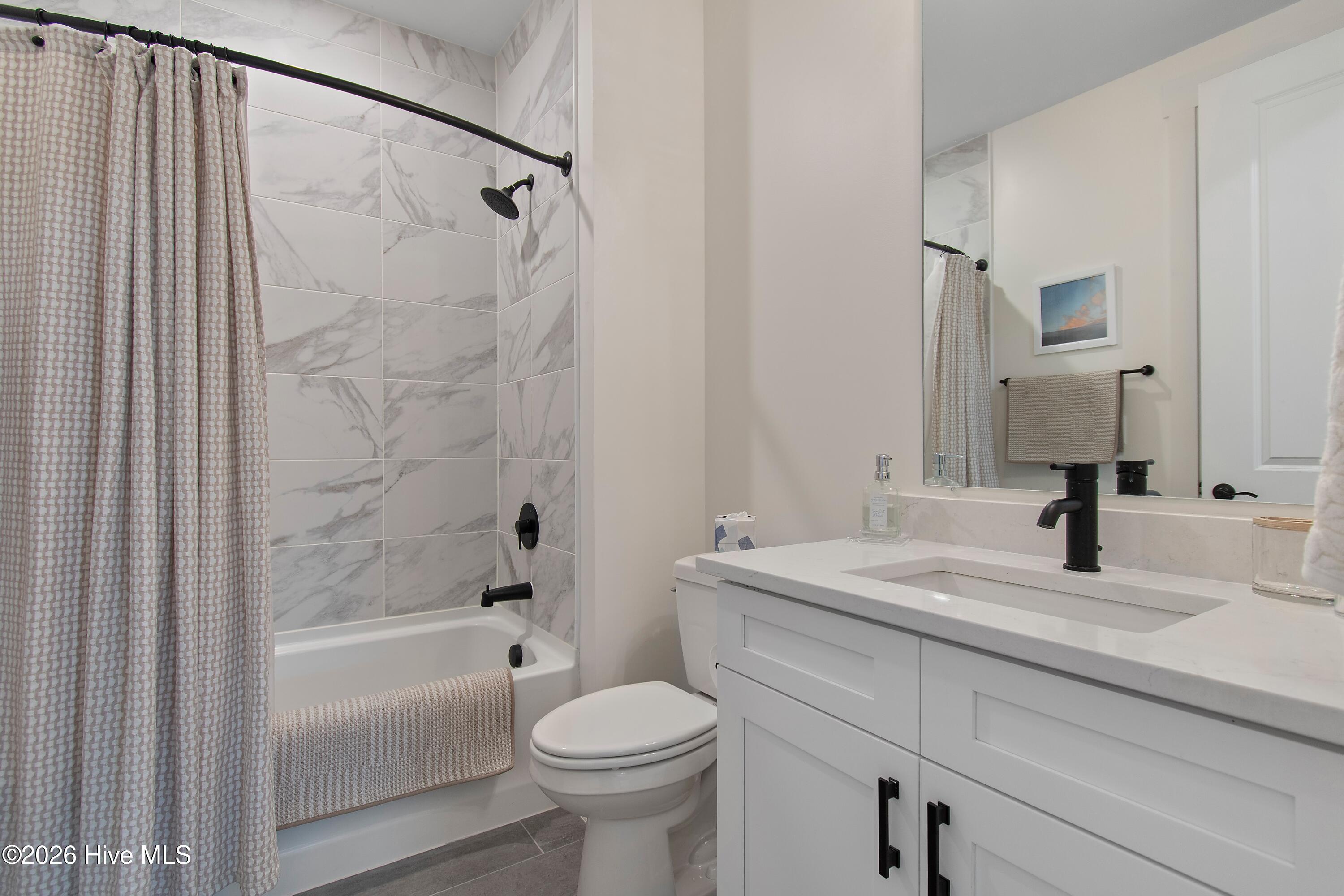 100555931 | Photo 27