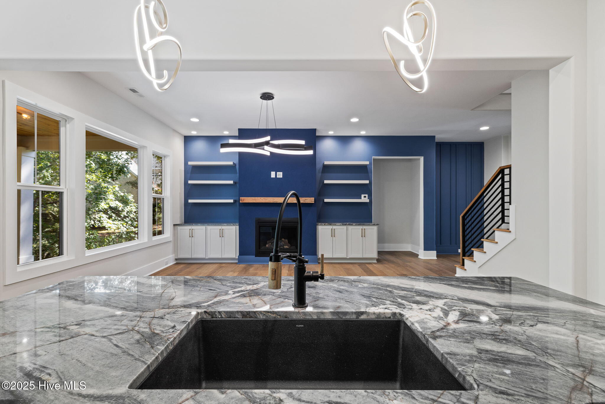 100522632 | Photo 26