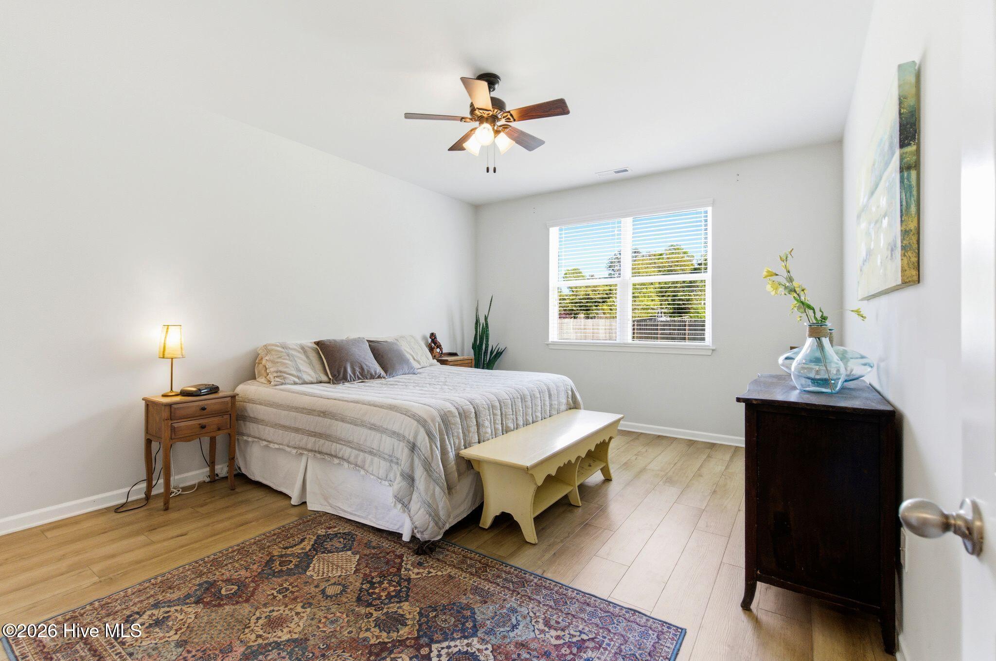 100566850 | Photo 27