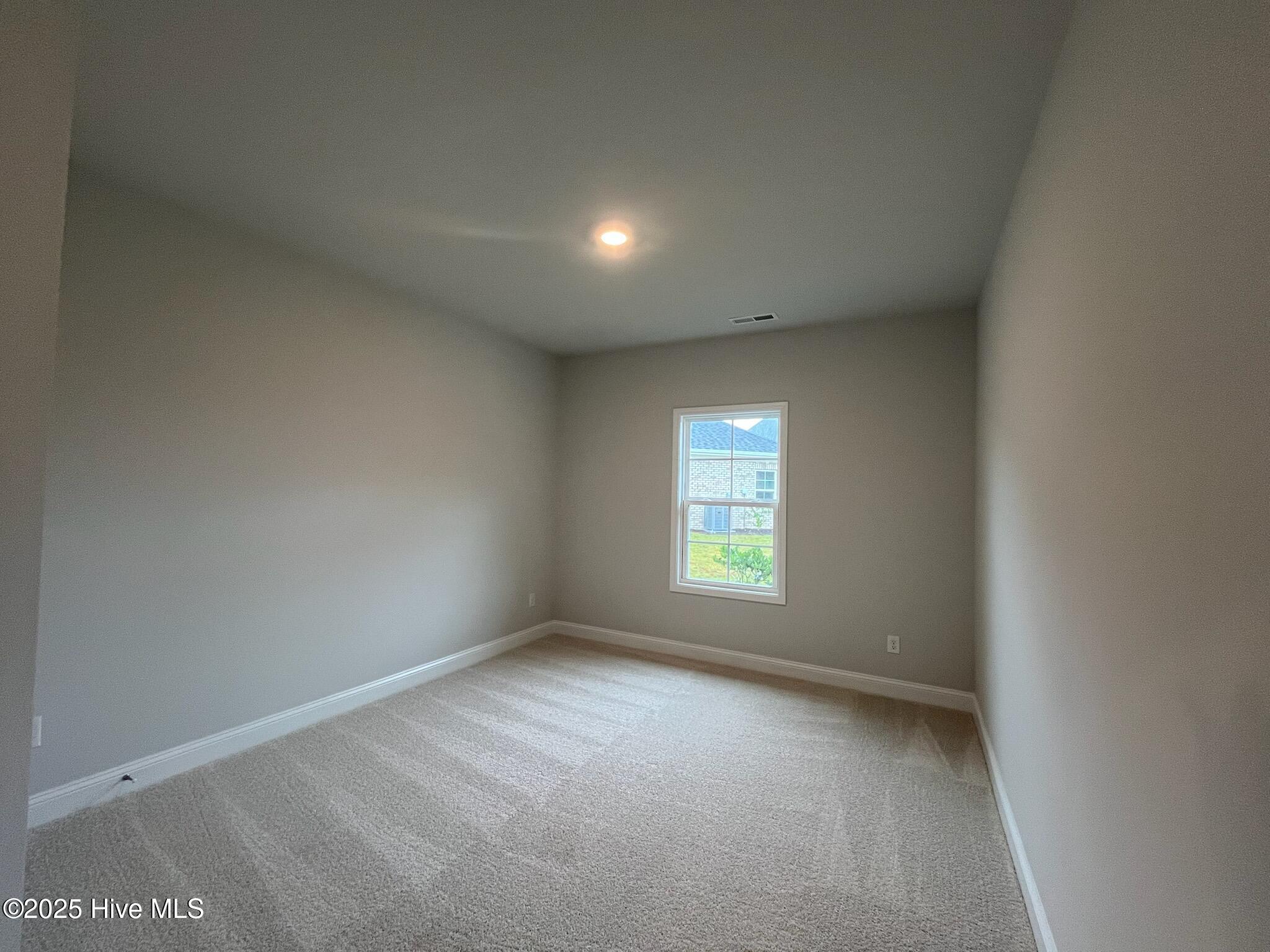 100447887 | Photo 33