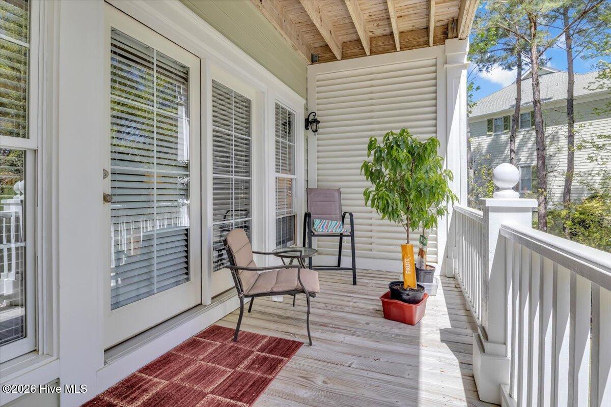 100566244 | Photo 10