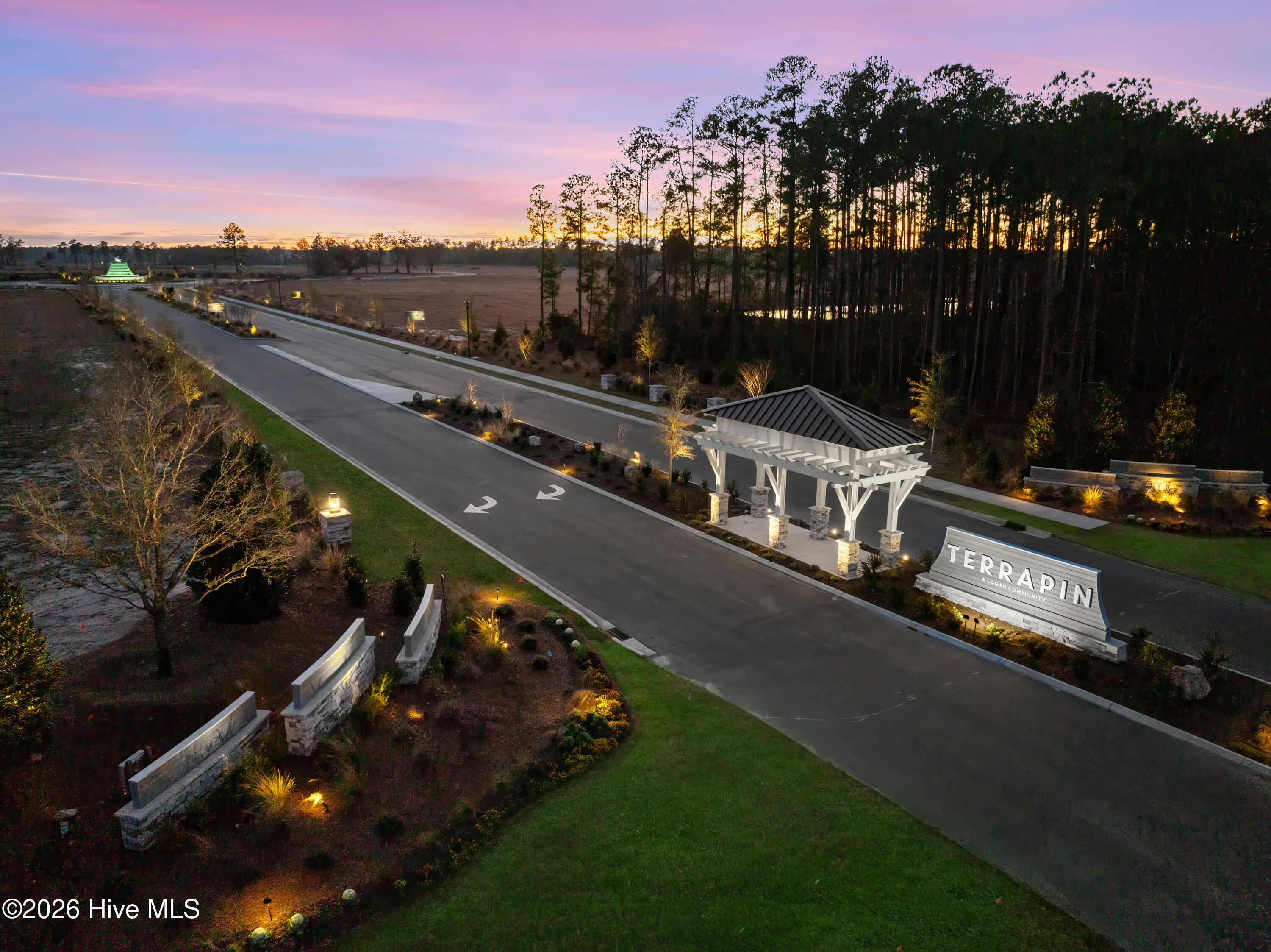 100550030 | Photo 34