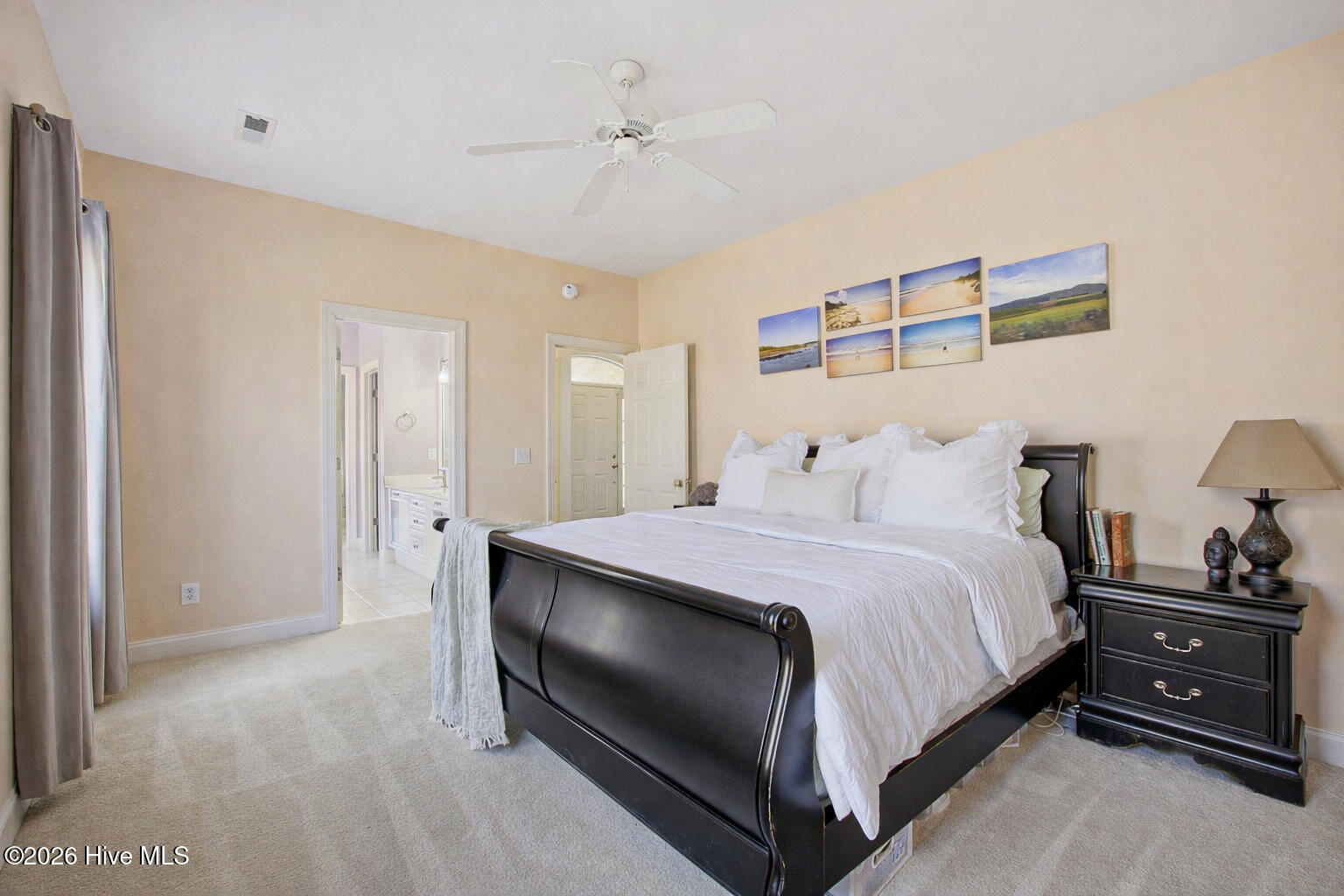 100554989 | Photo 19