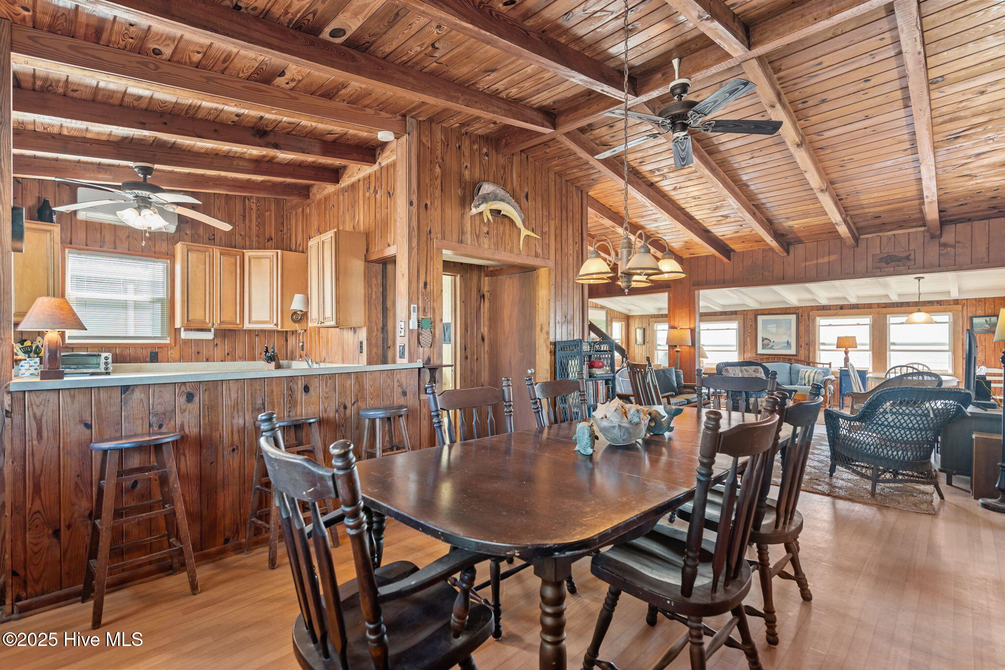 100539644 | Photo 21