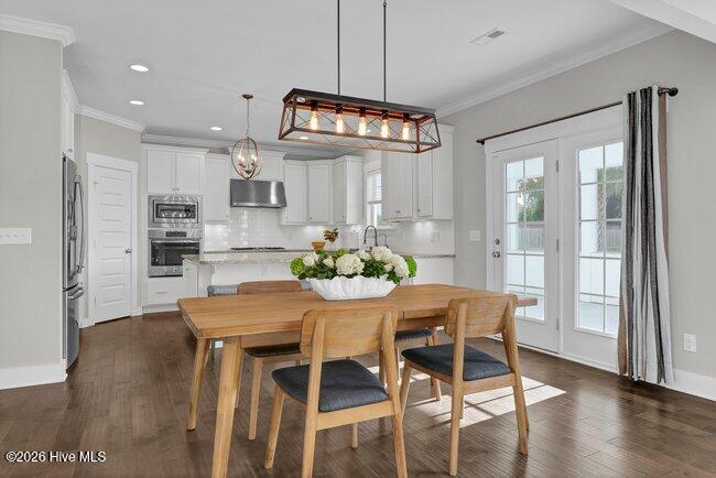 100552882 | Photo 33