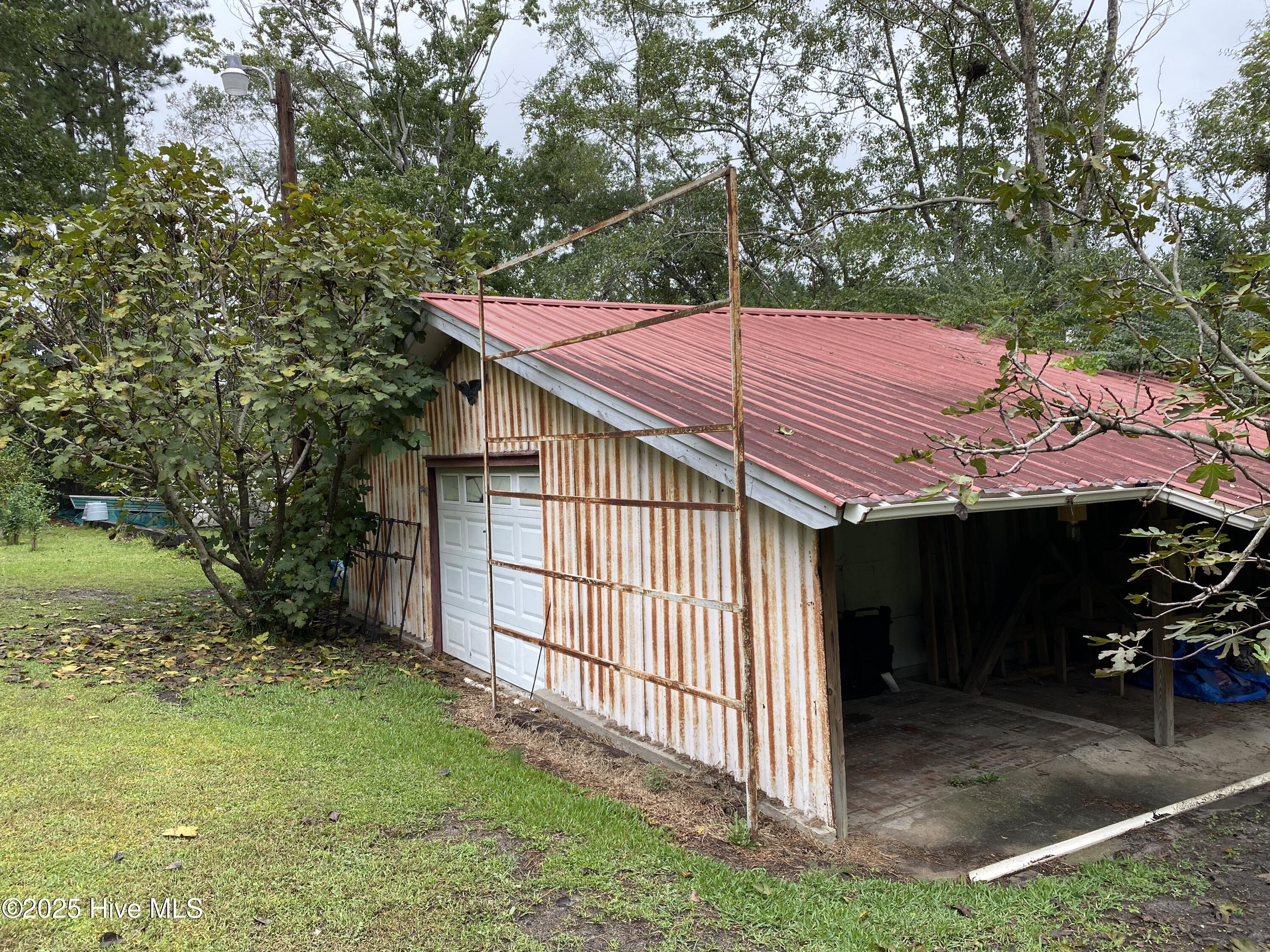 100533664 | Photo 14