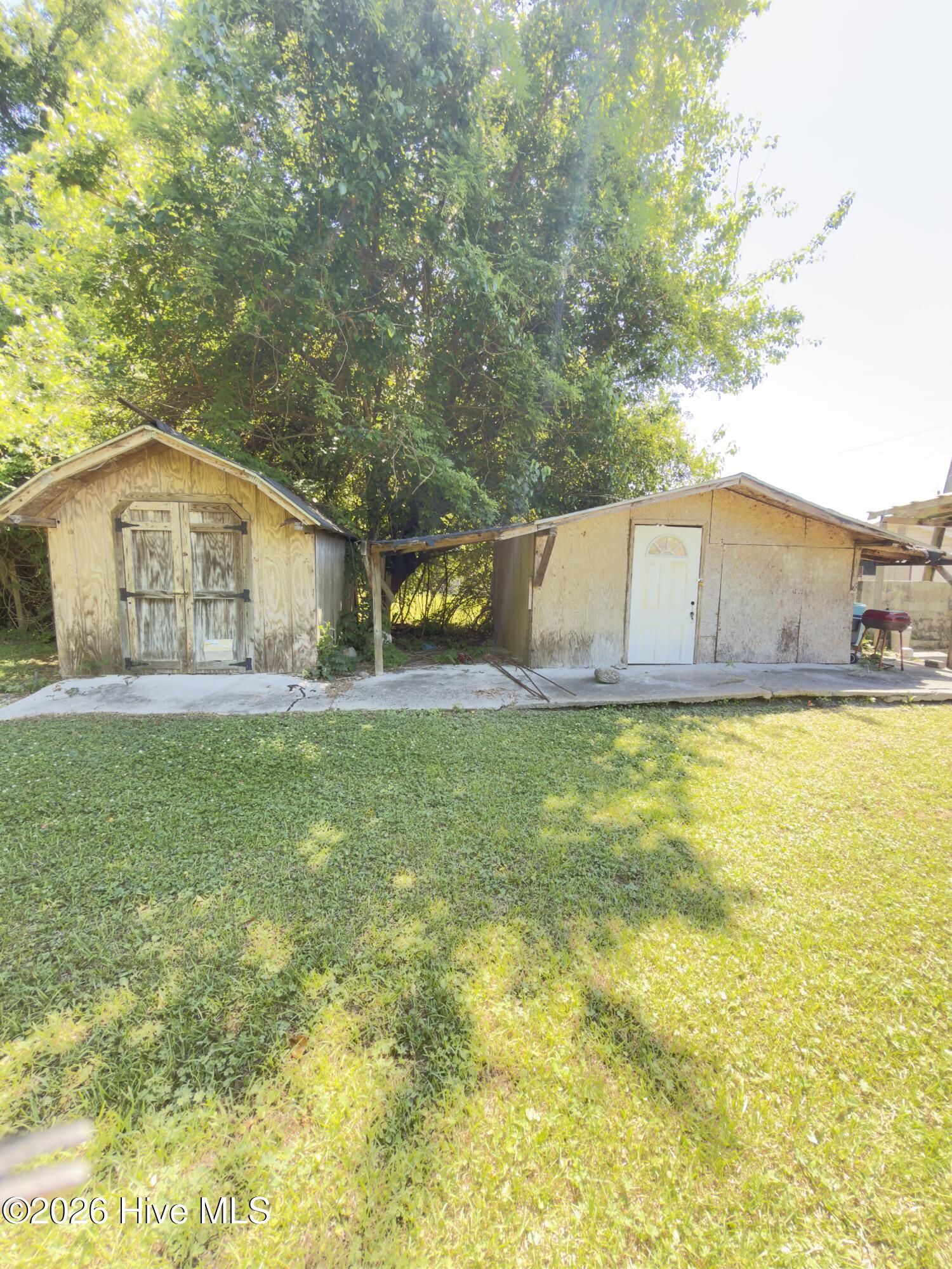 100568518 | Photo 22