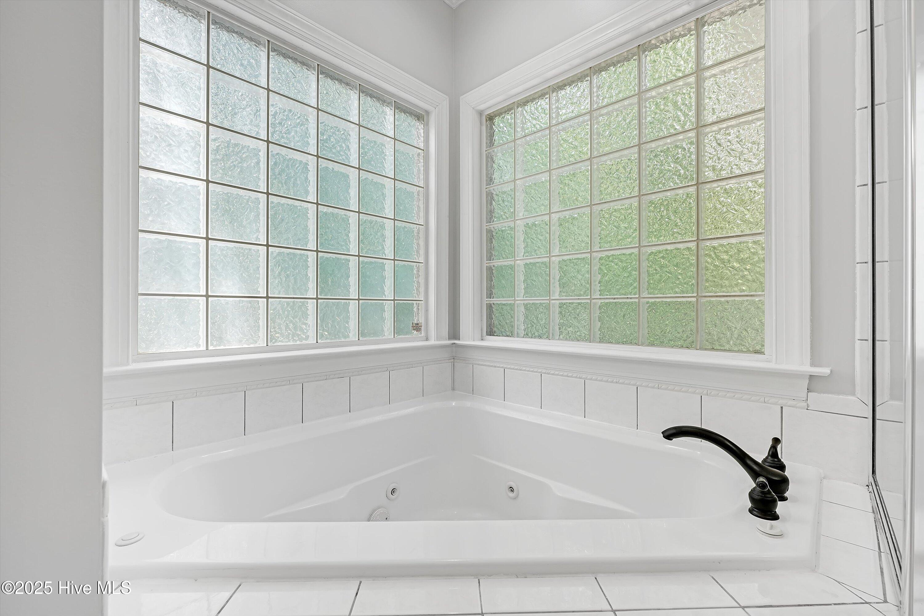 100515294 | Photo 31