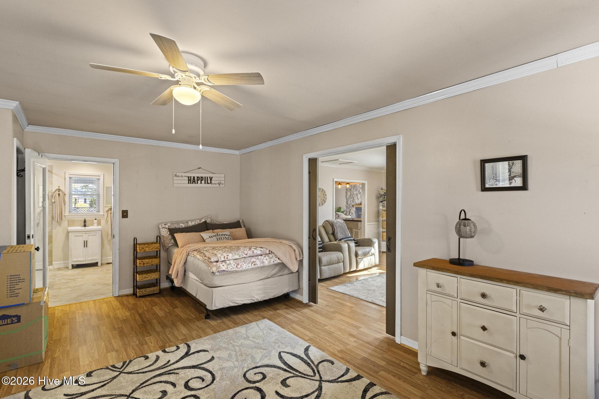 100552861 | Photo 21