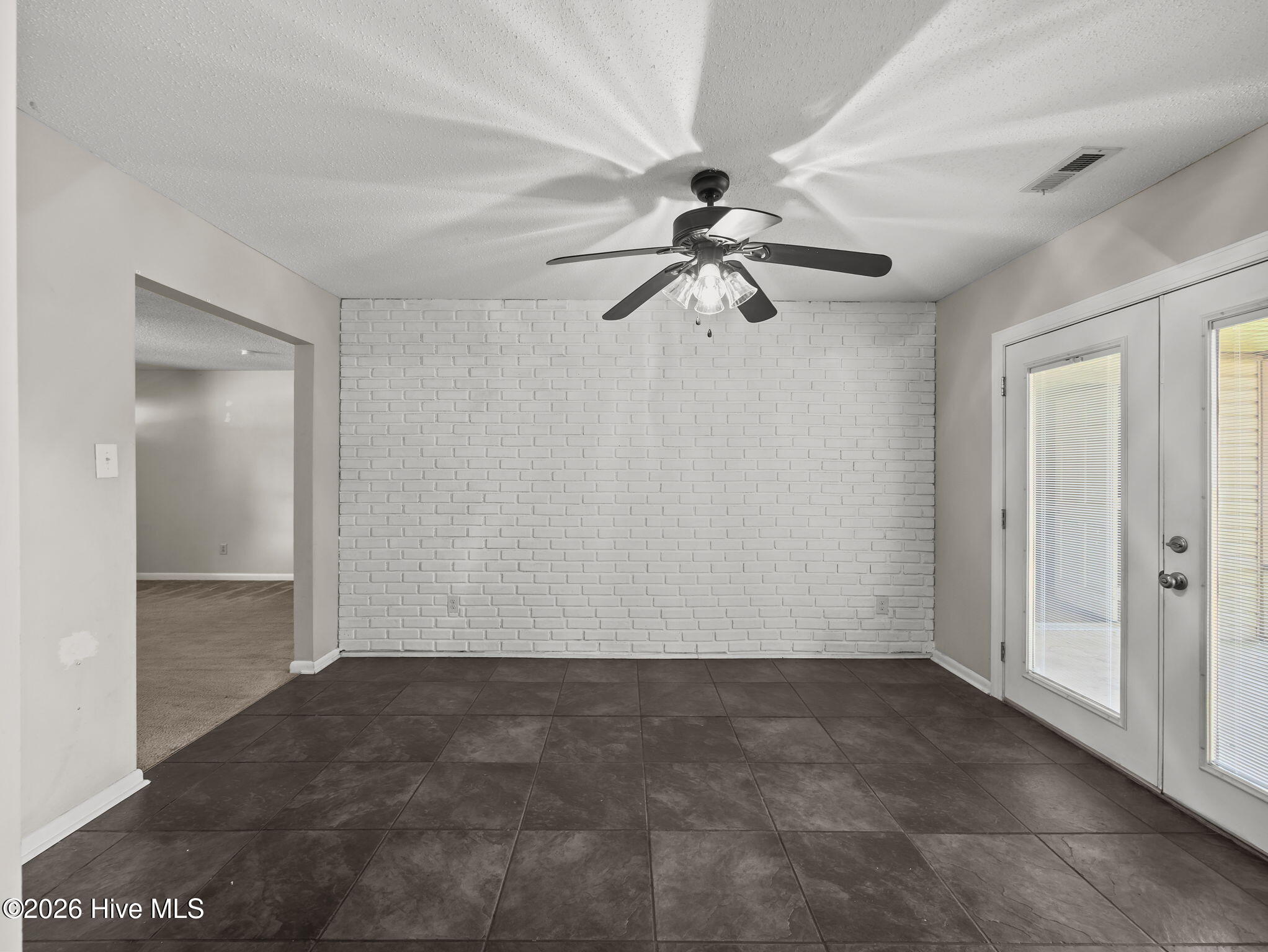 100564888 | Photo 17