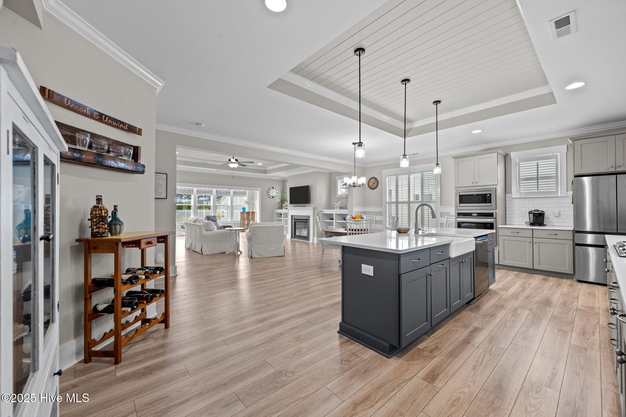 100527941 | Photo 23