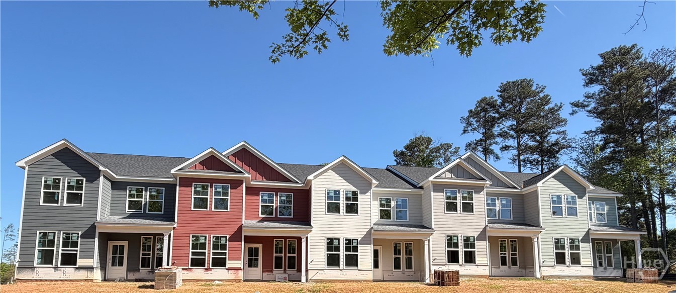 FEATURED LISTINGS