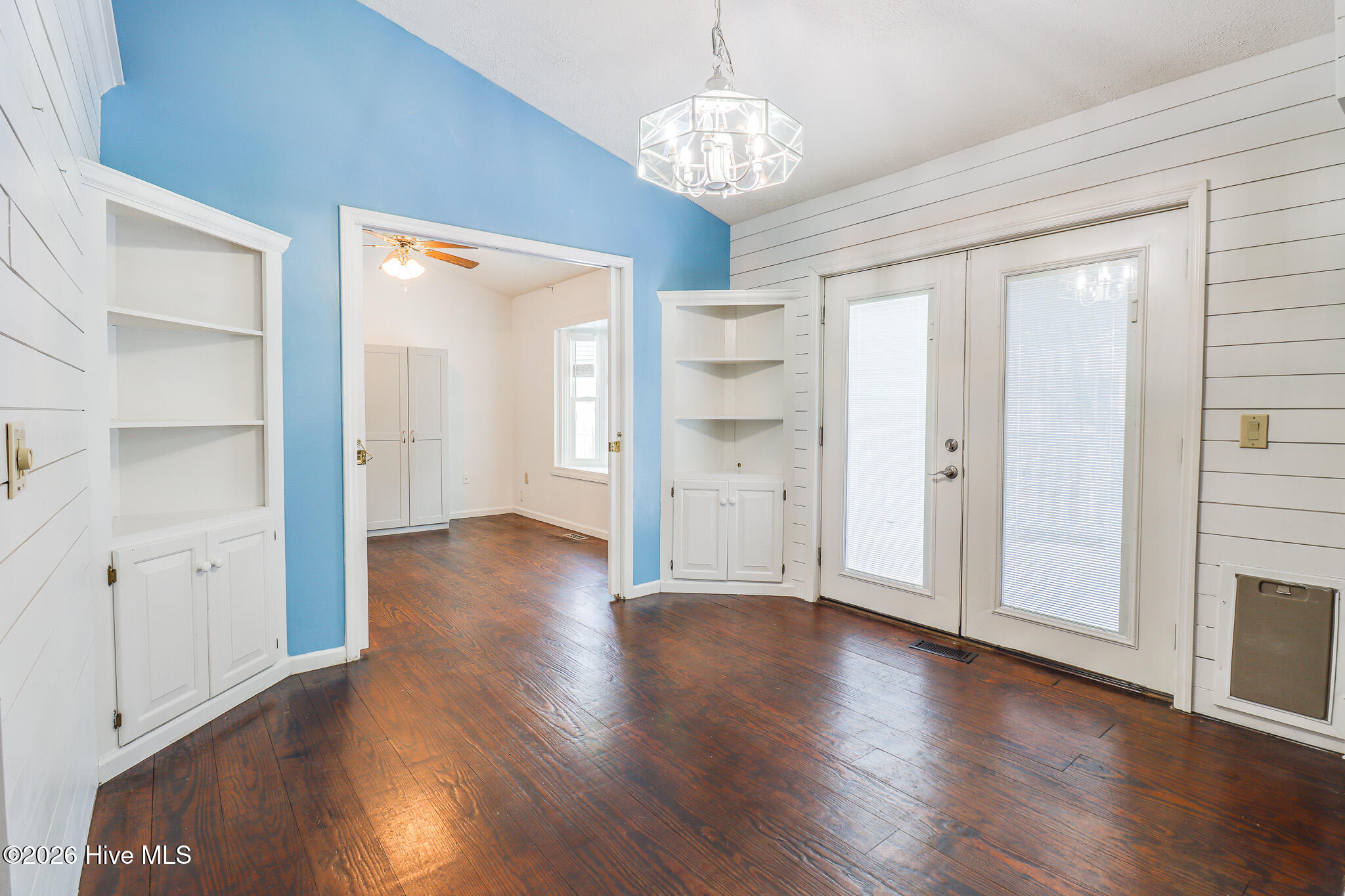 100544057 | Photo 13