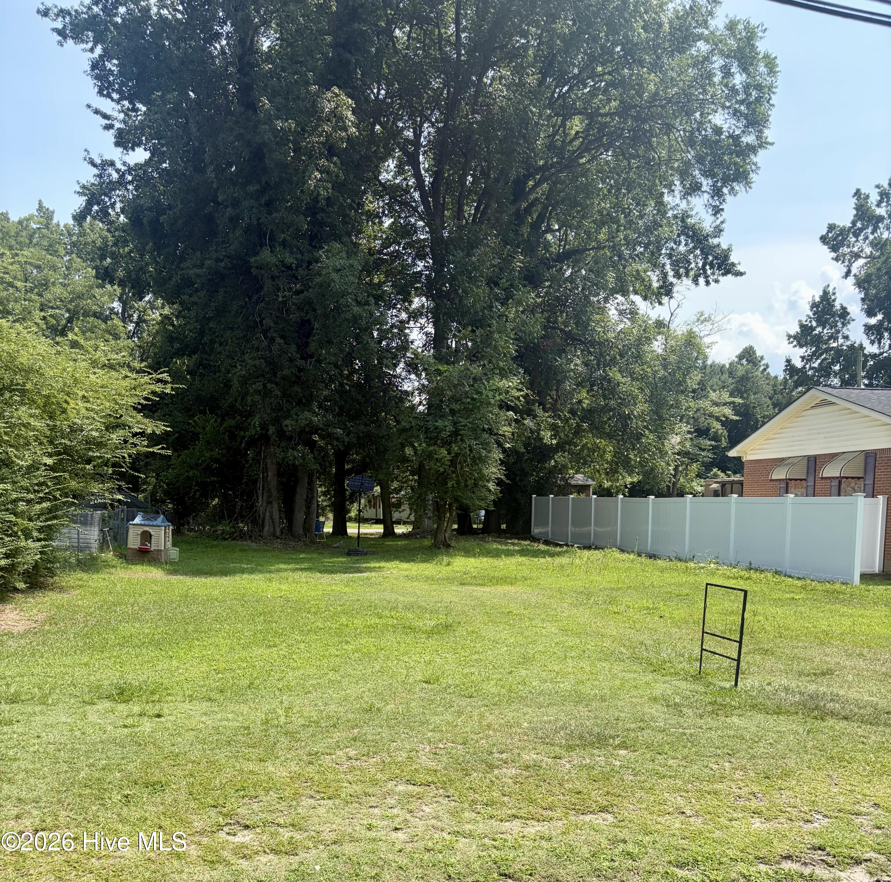 Exterior photo of 1427 Lincoln Street, New Bern, NC 28560. MLS: 100589229