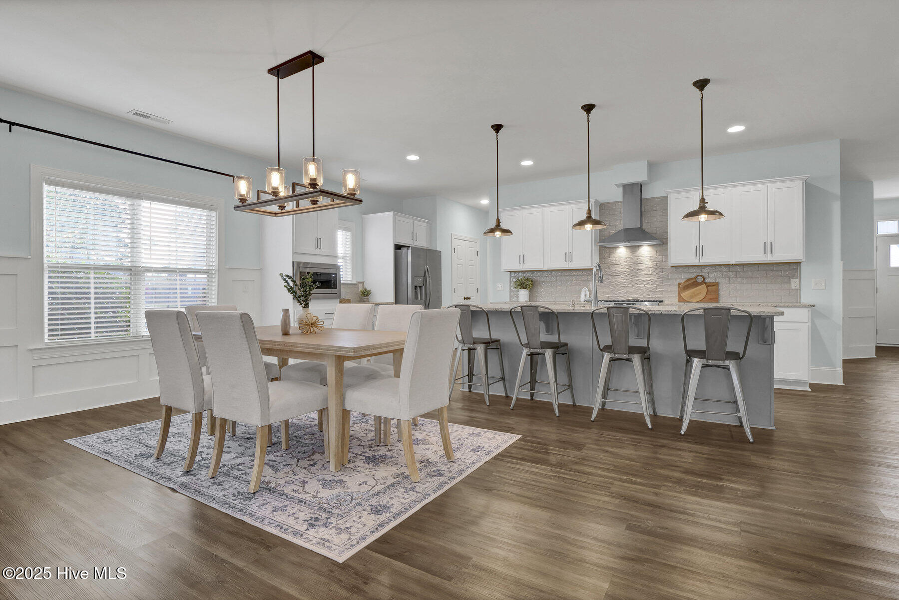 100544096 | Photo 17