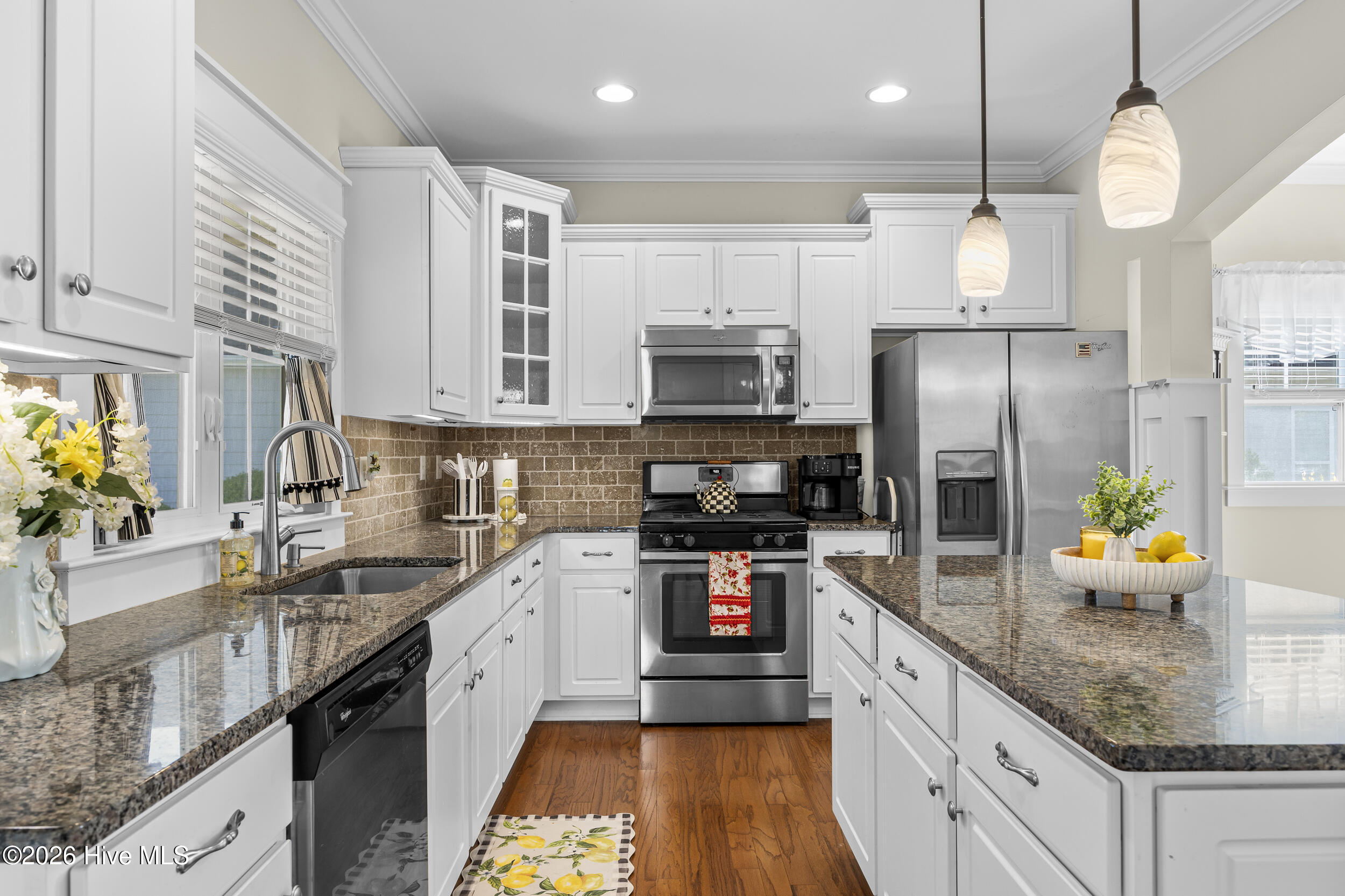 100567413 | Photo 10