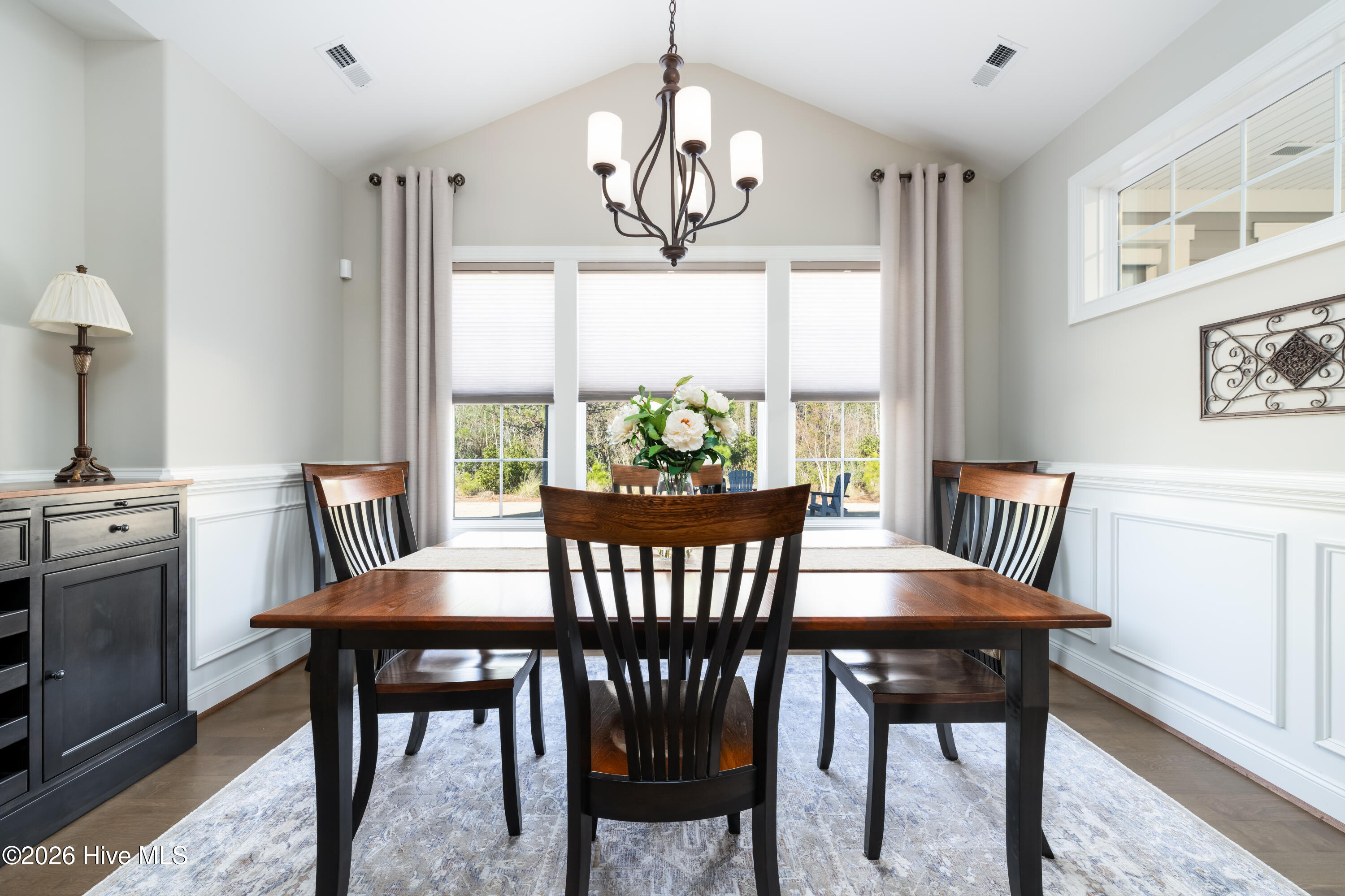 100553461 | Photo 20