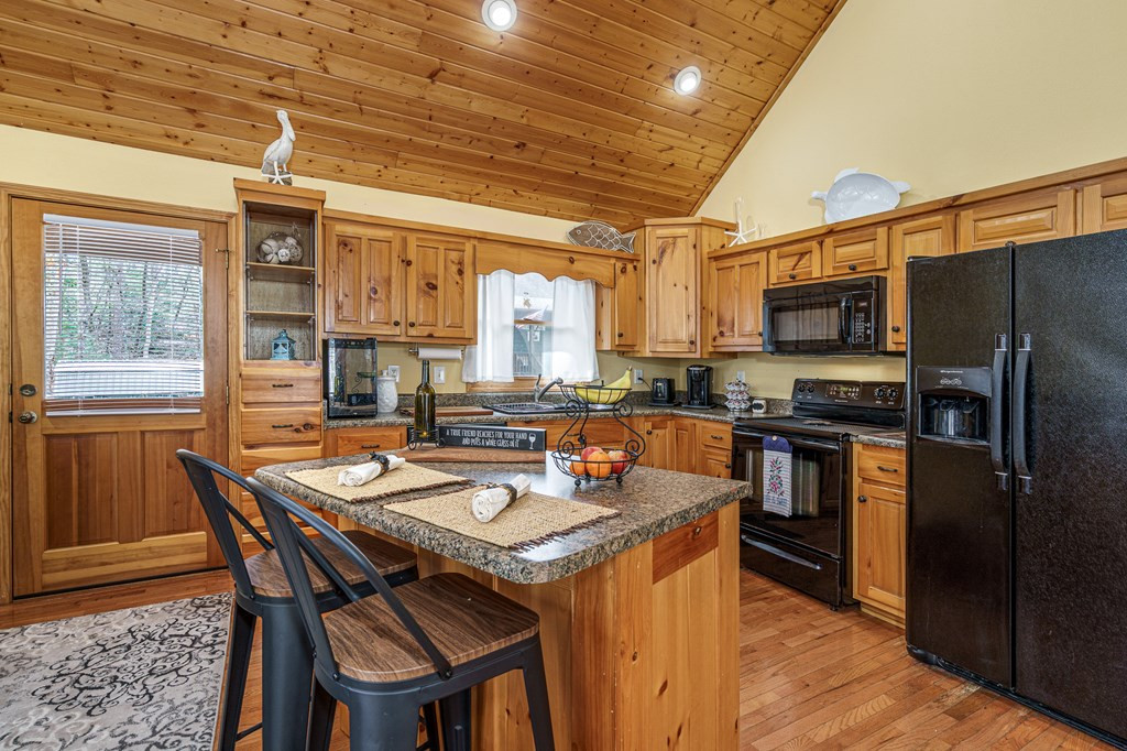 198 Dew Drop Lane, Murphy, NC 28906 Listing Photo  5