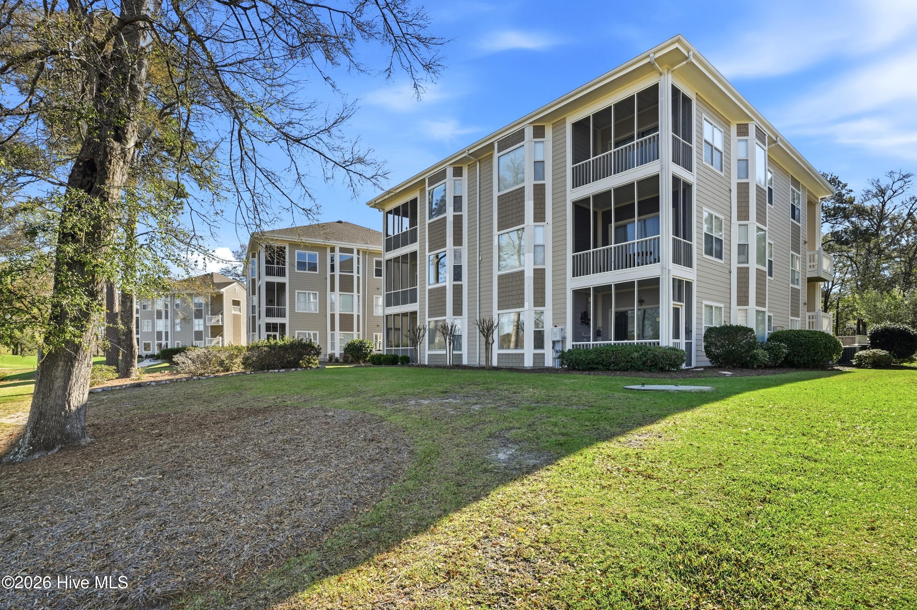 100561892 | Photo 49