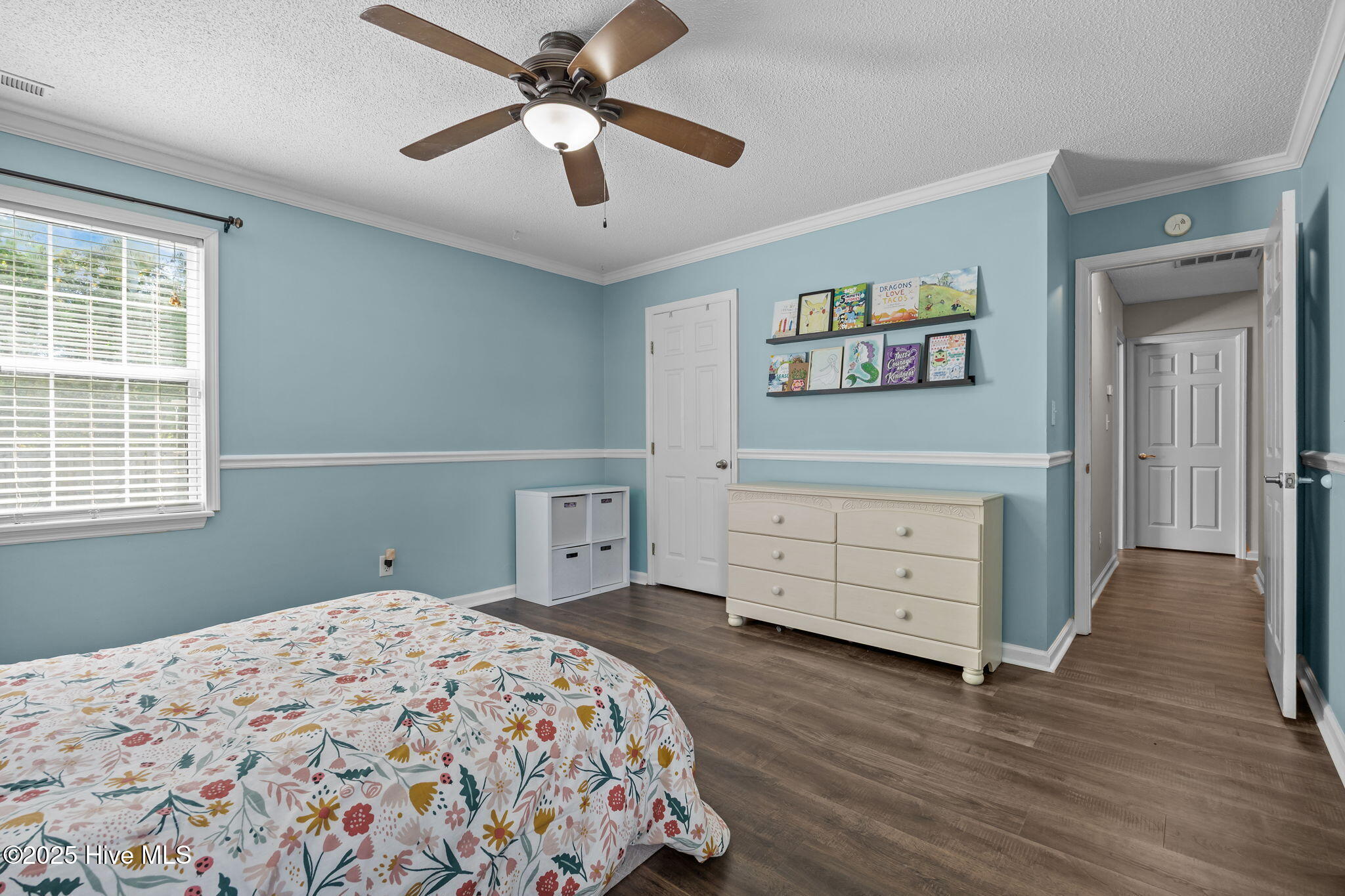 100545928 | Photo 17