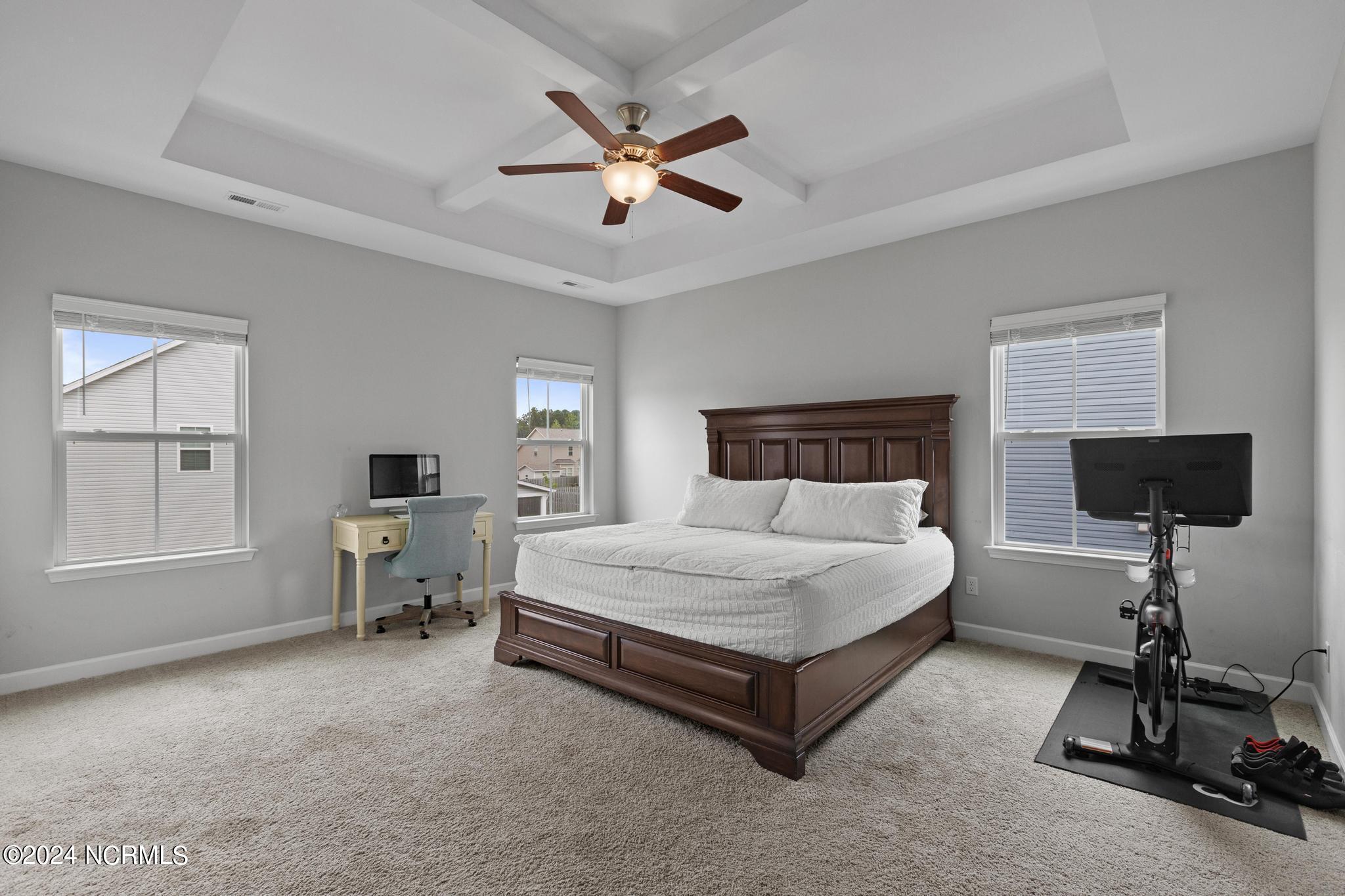 100567760 | Photo 16