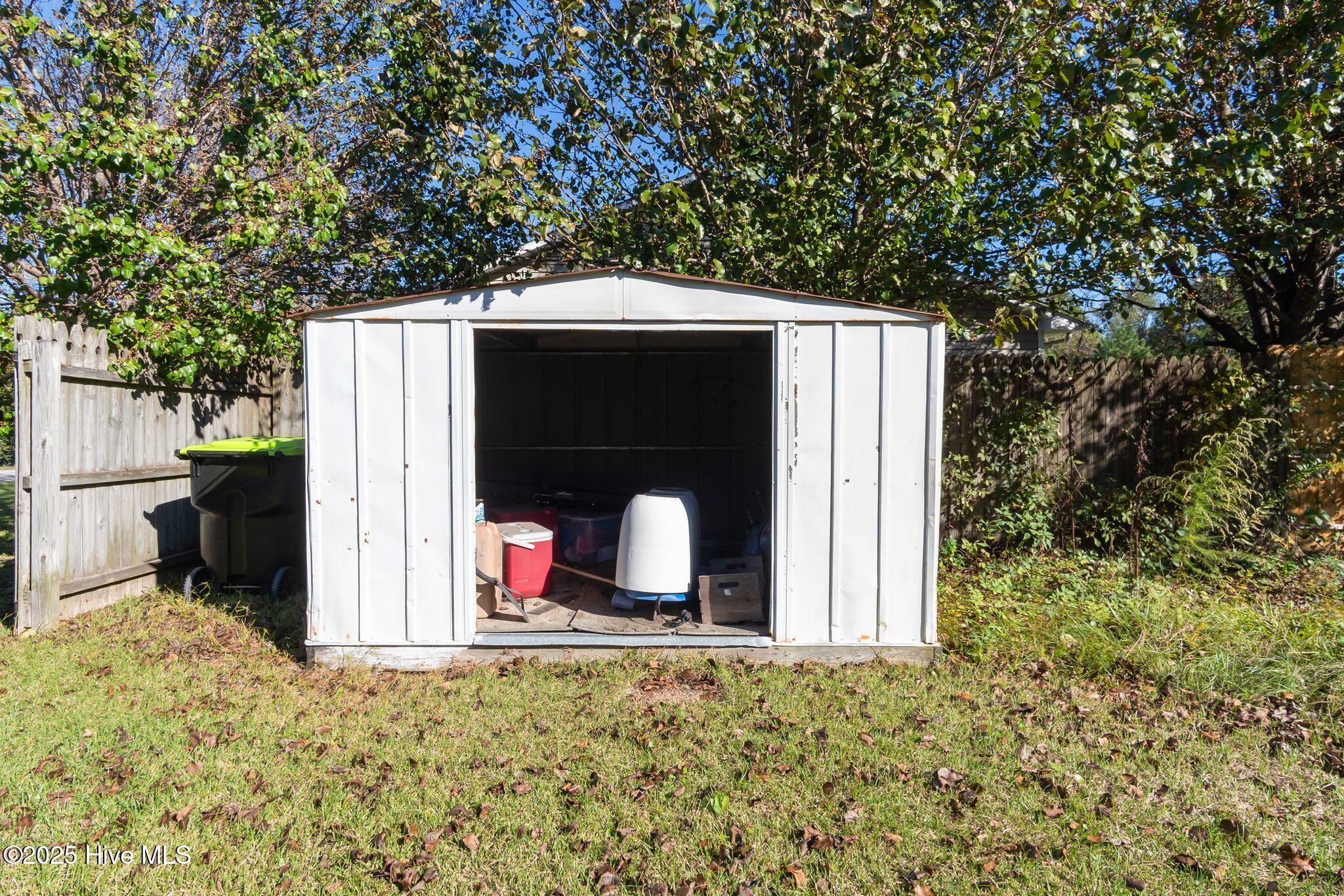 100537602 | Photo 32