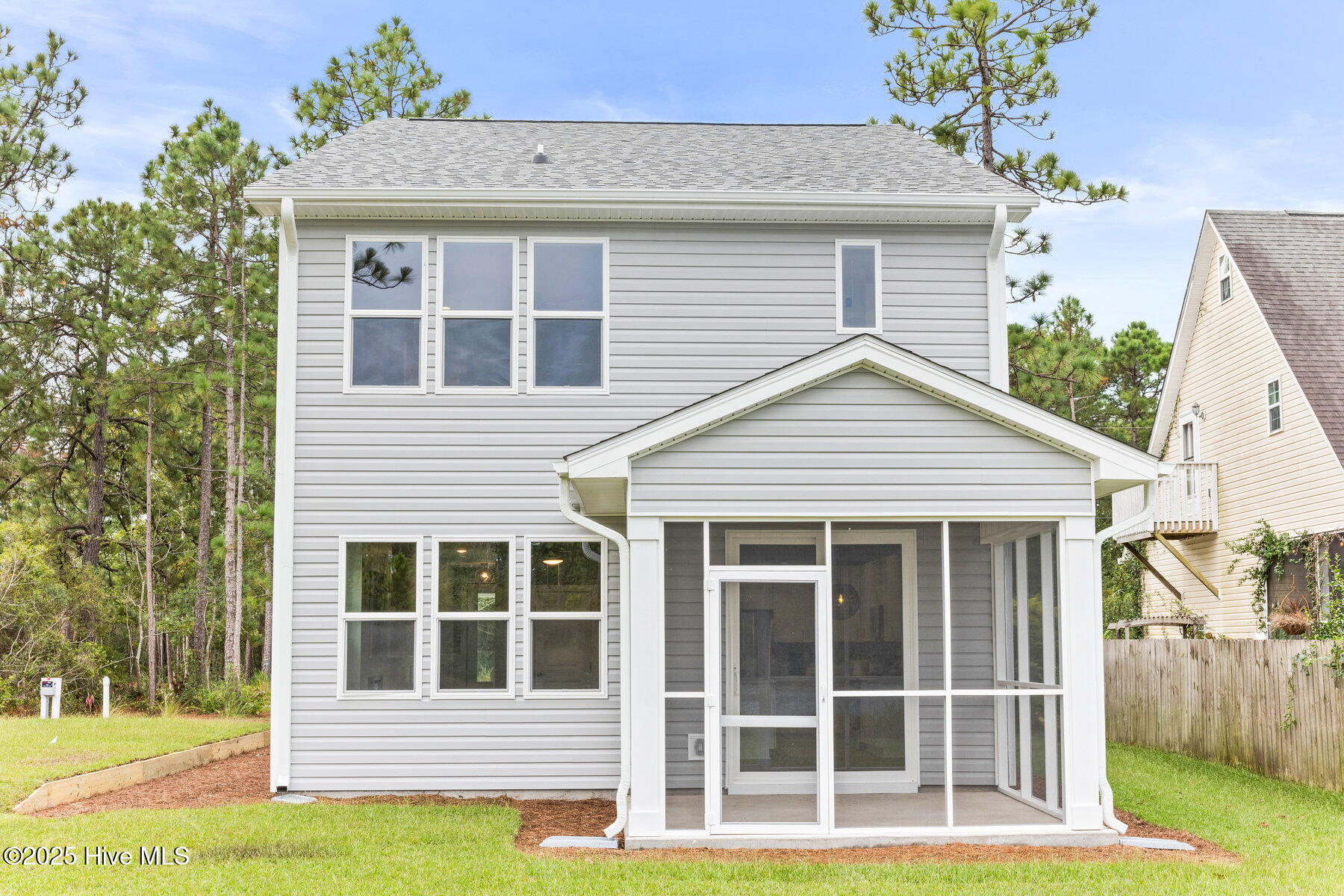 100534287 | Photo 34