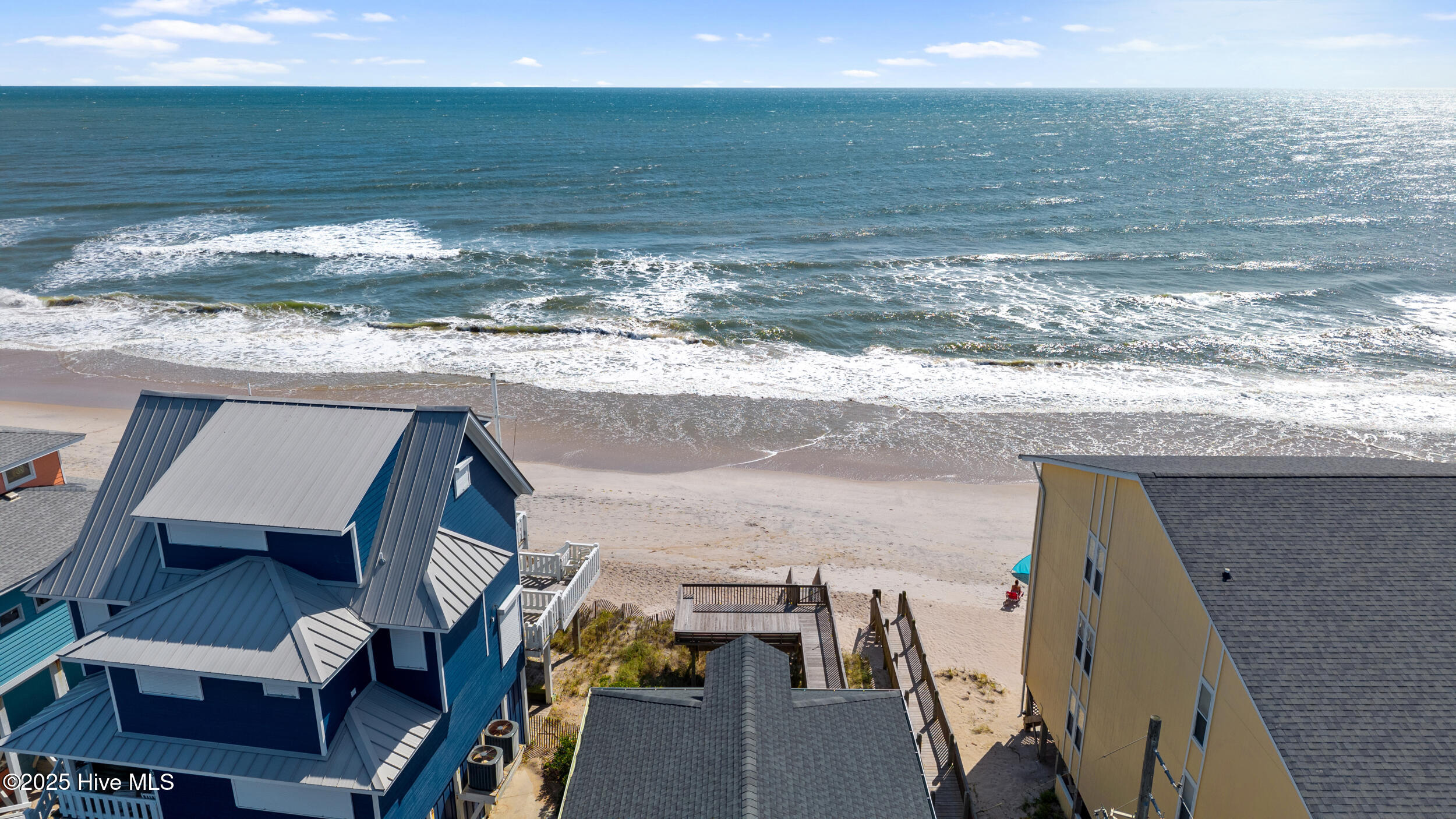 100535212 | Photo 50