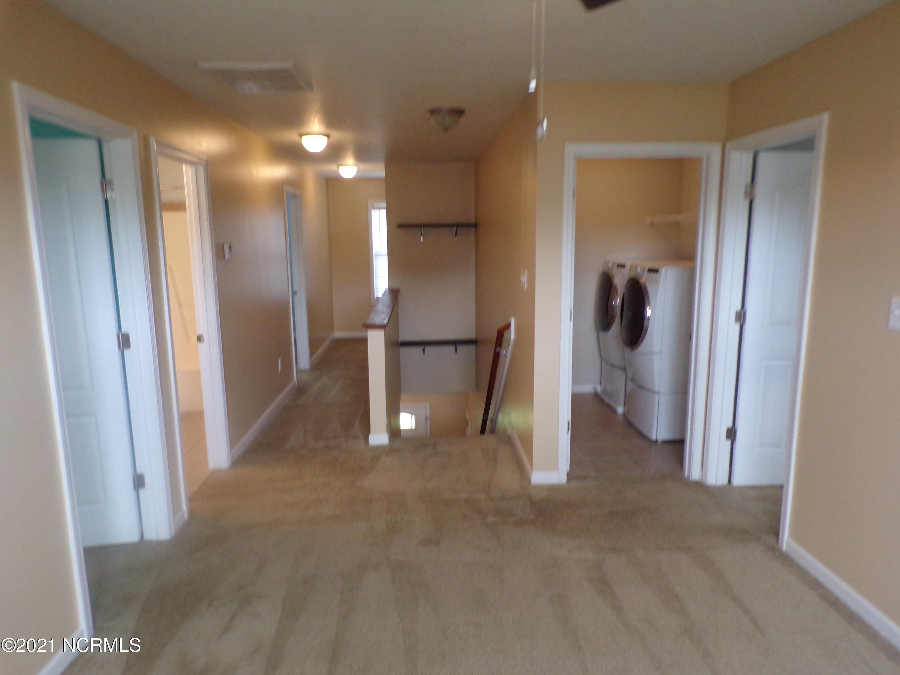 100559579 | Photo 25