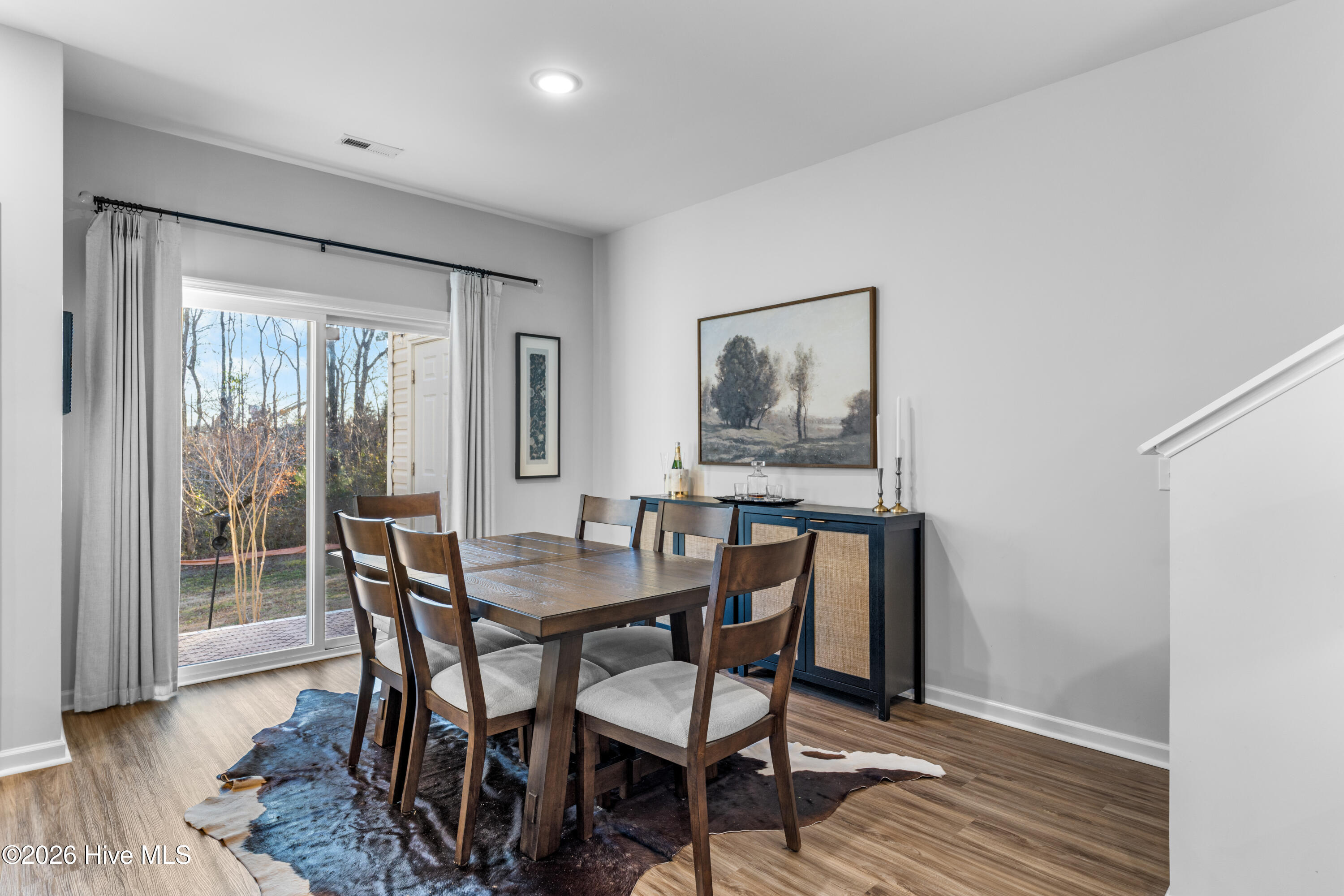 100555371 | Photo 15