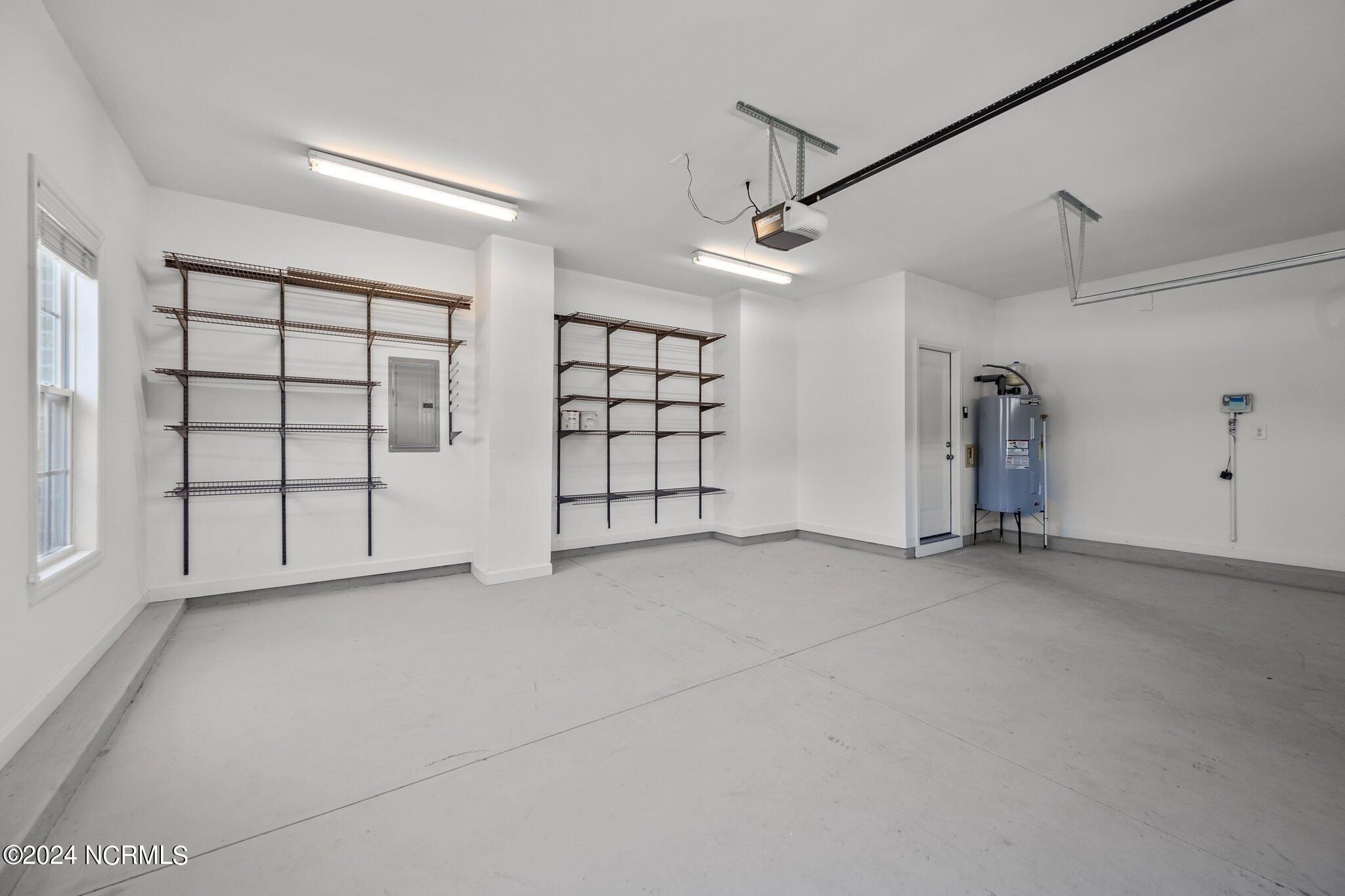 100549722 | Photo 31