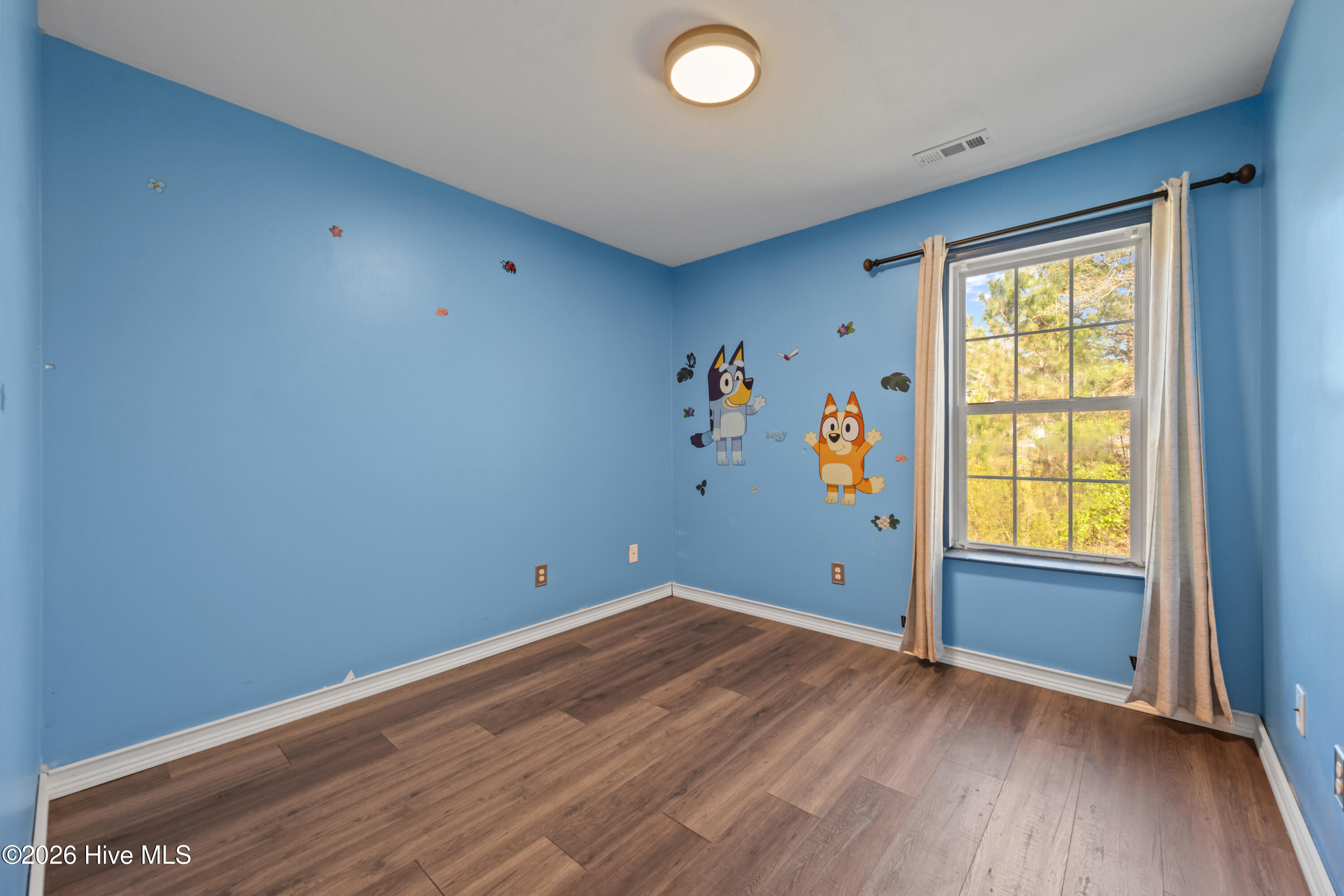 100564292 | Photo 18