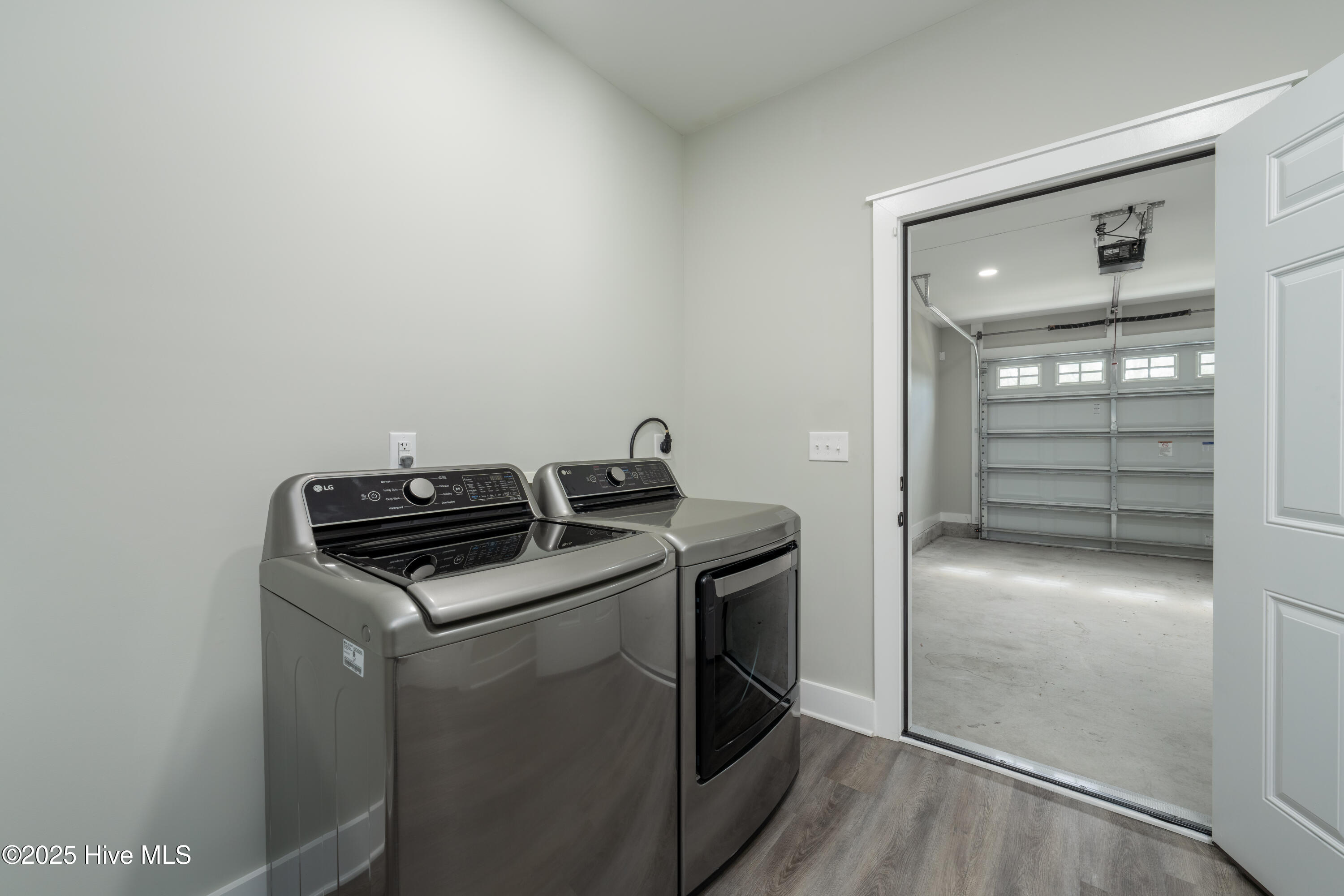 100550898 | Photo 20