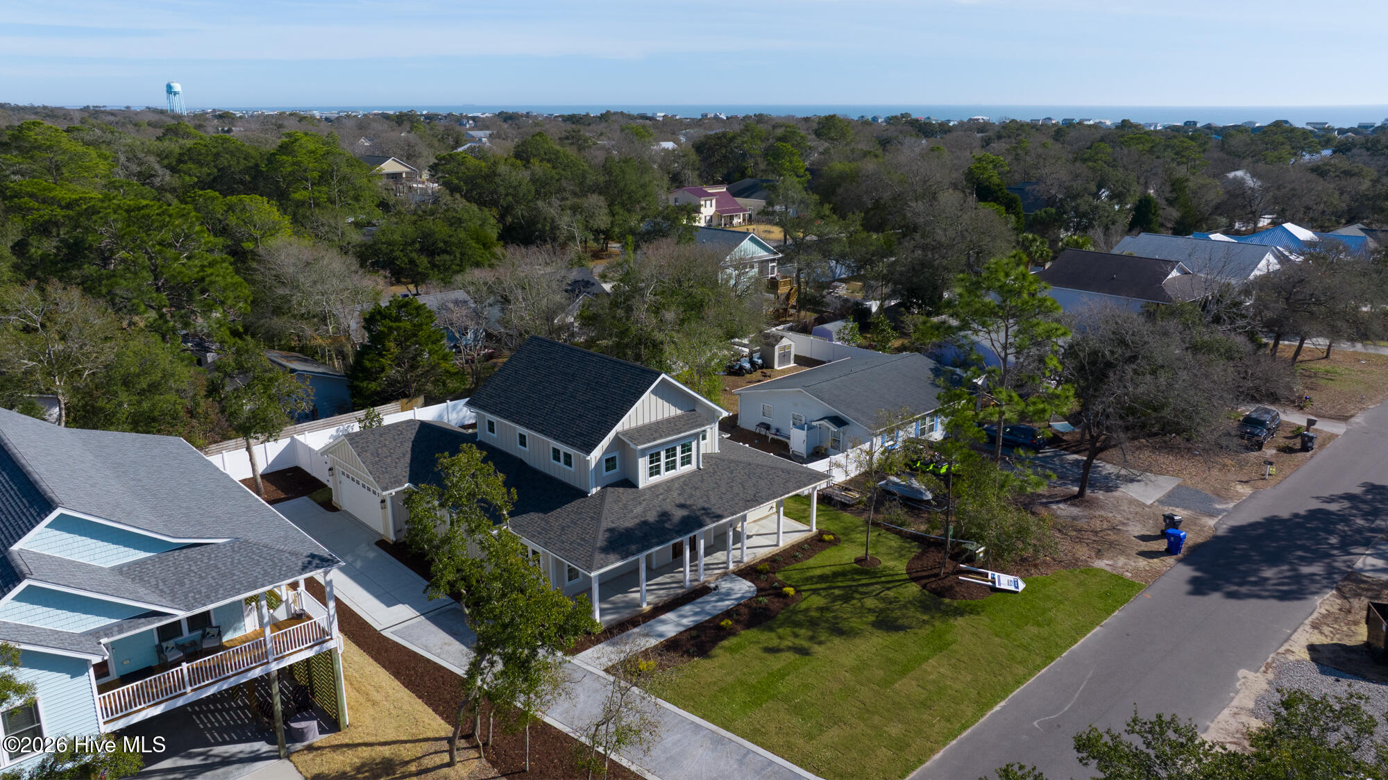 100516675 | Photo 95