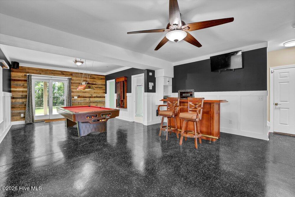 100569343 | Photo 31