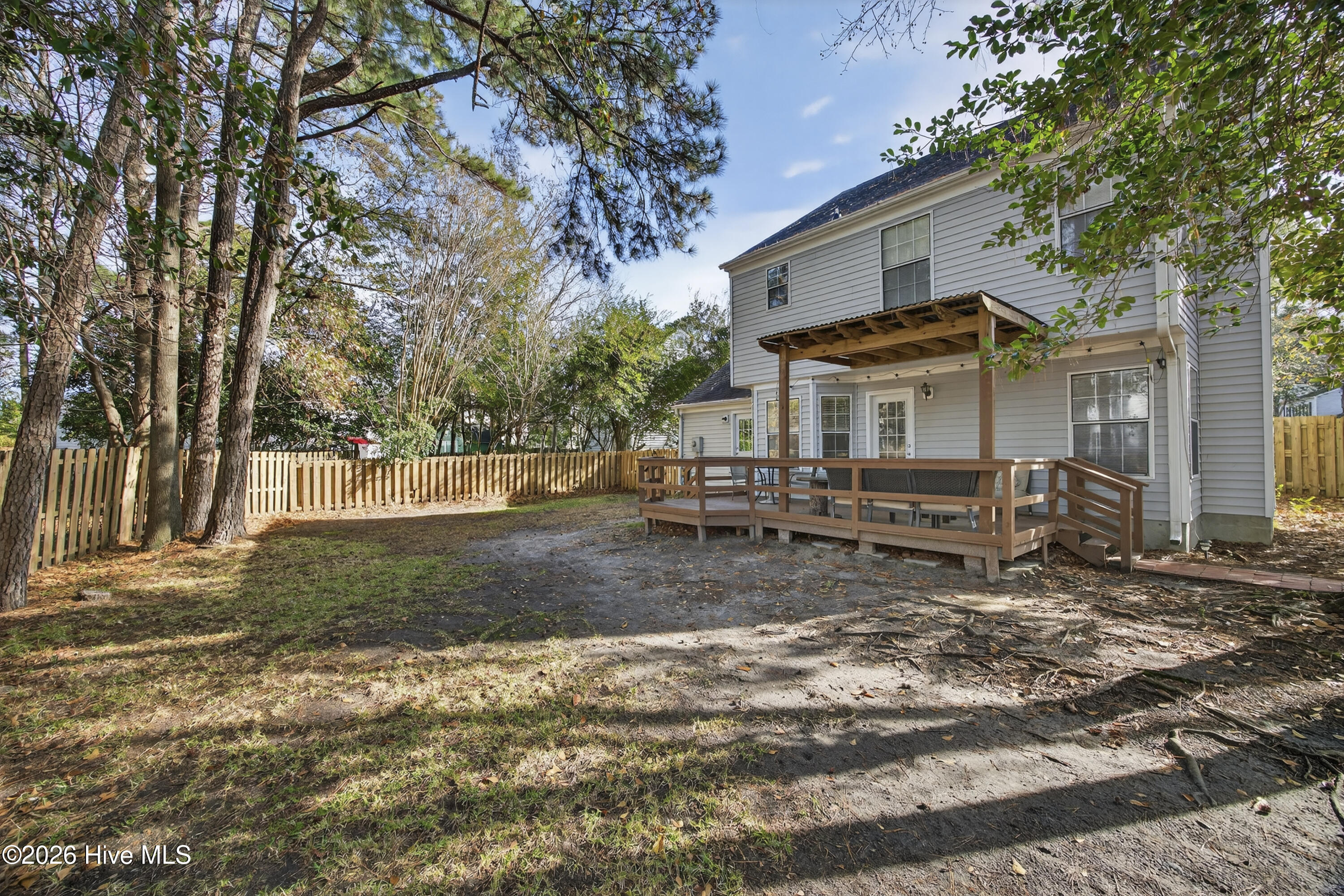 100550573 | Photo 39