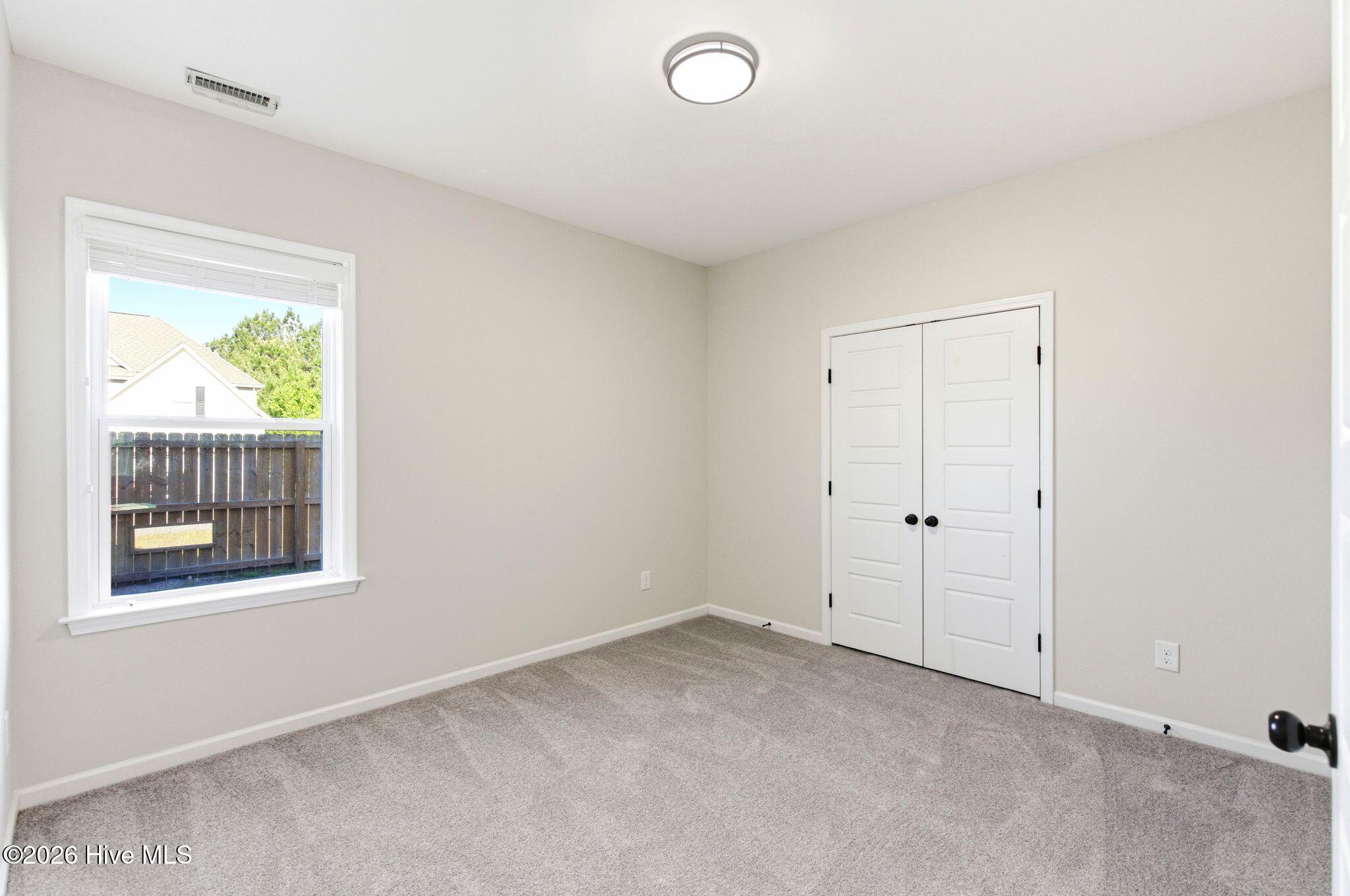 100566859 | Photo 30