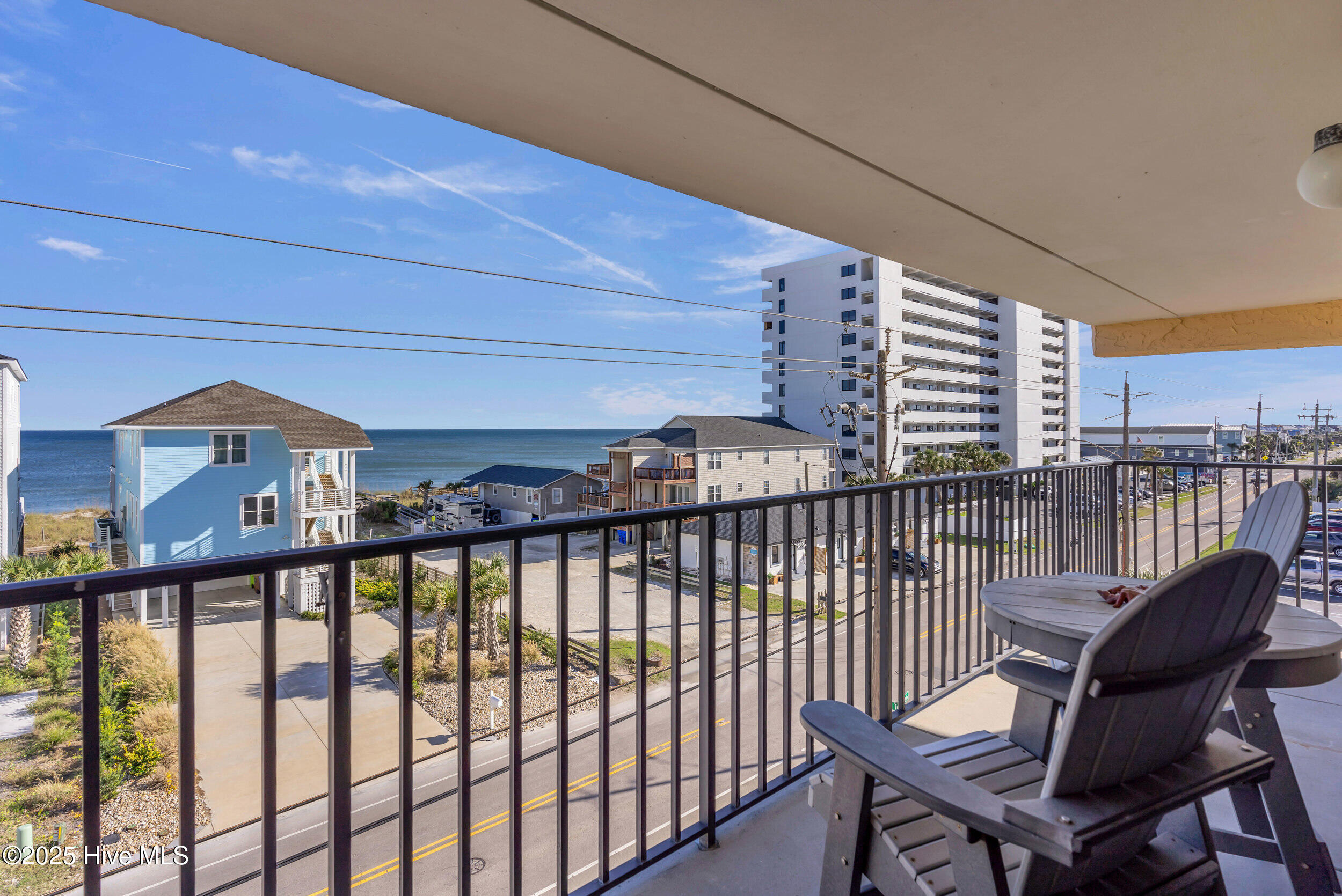 100541265 | Photo 22