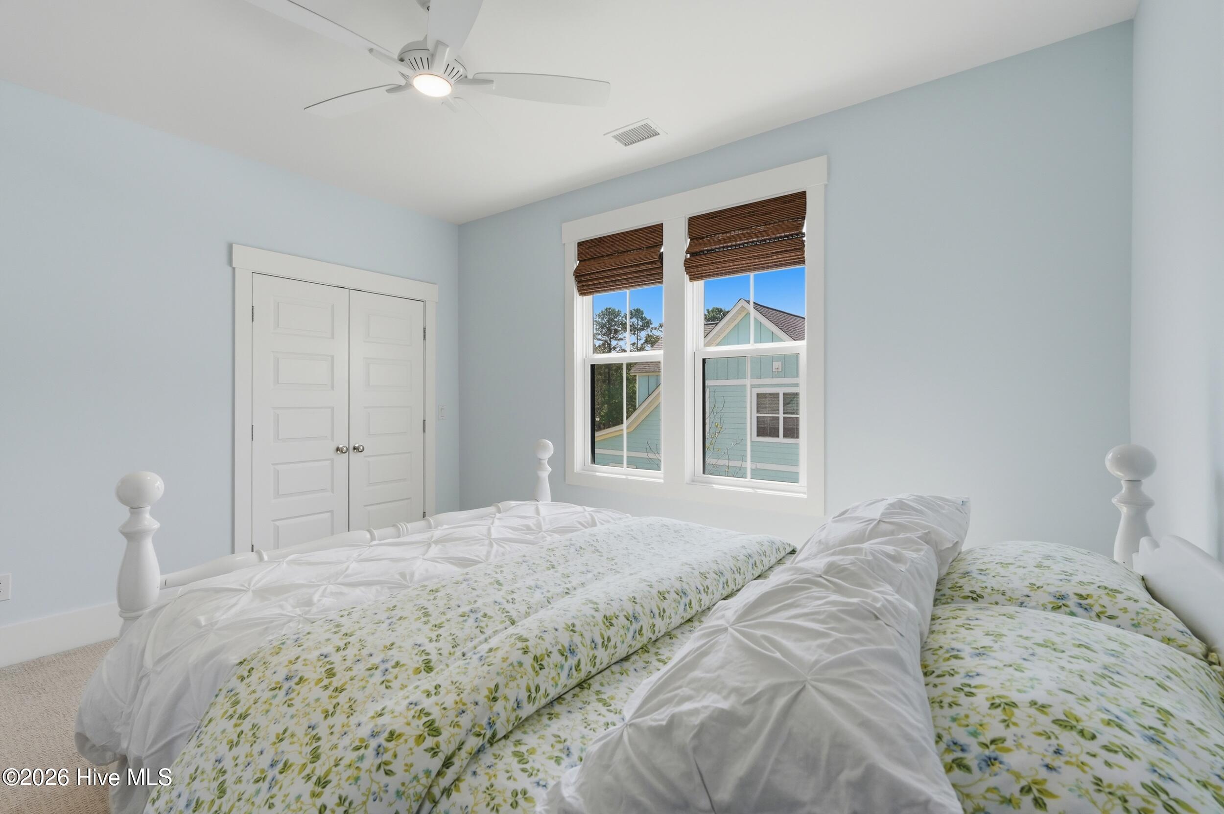 100563980 | Photo 58