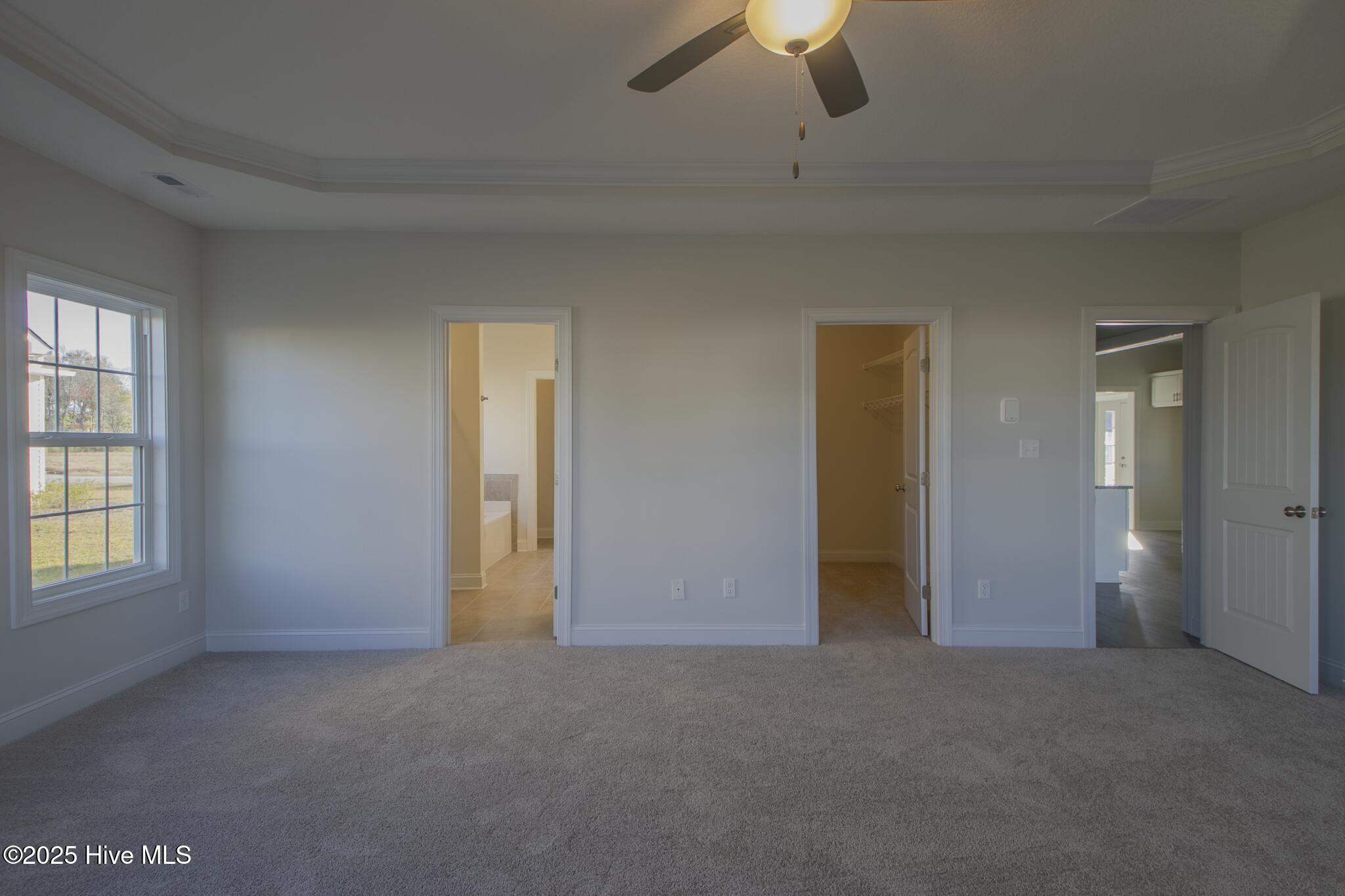 100492208 | Photo 15