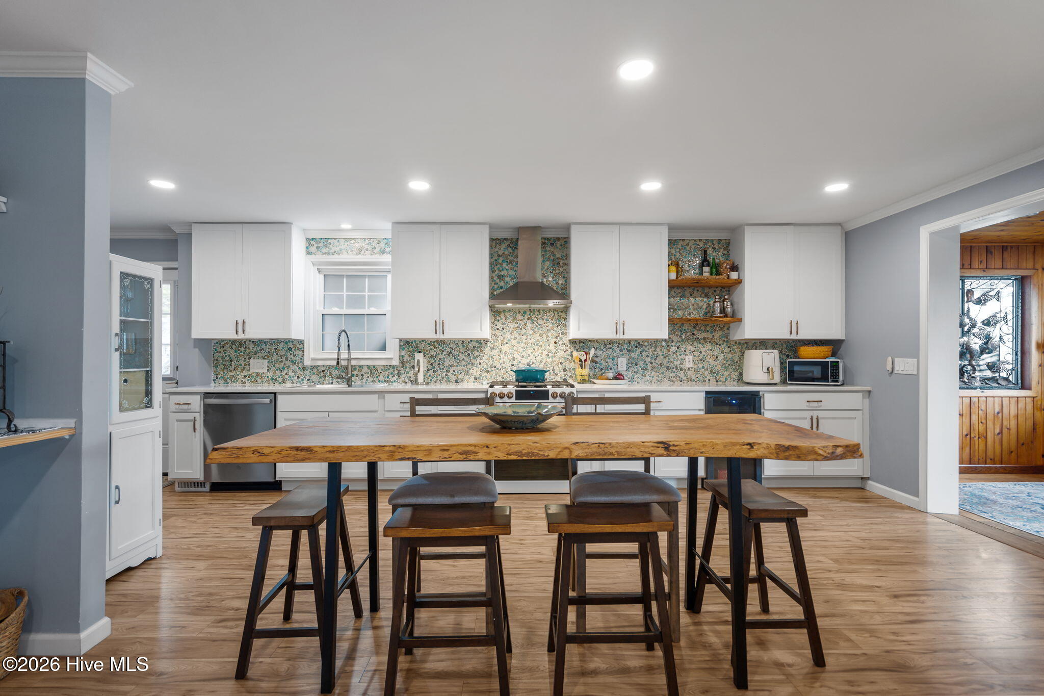 100564624 | Photo 19