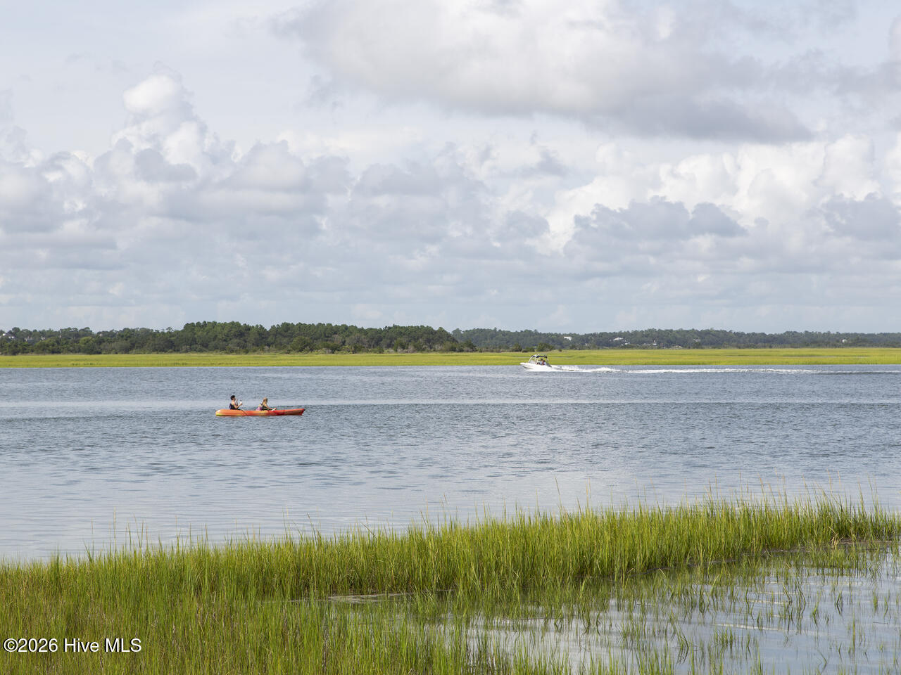 100557300 | Photo 48