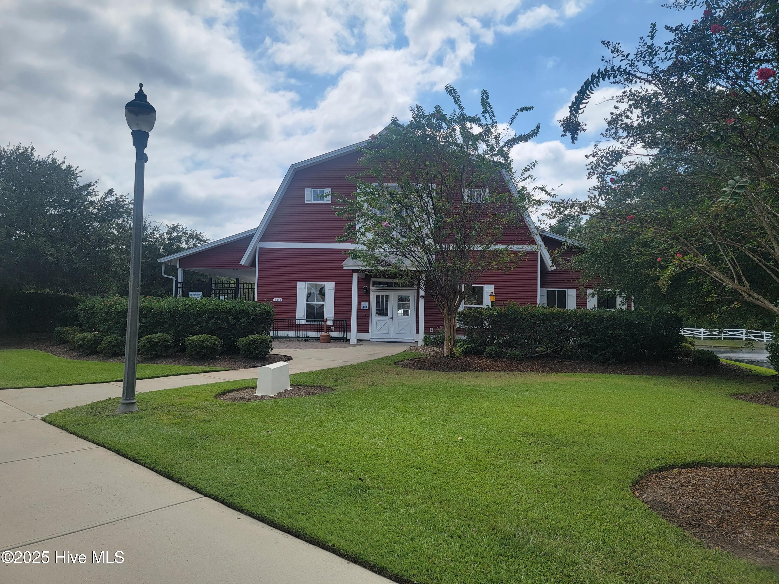 100529598 | Photo 37